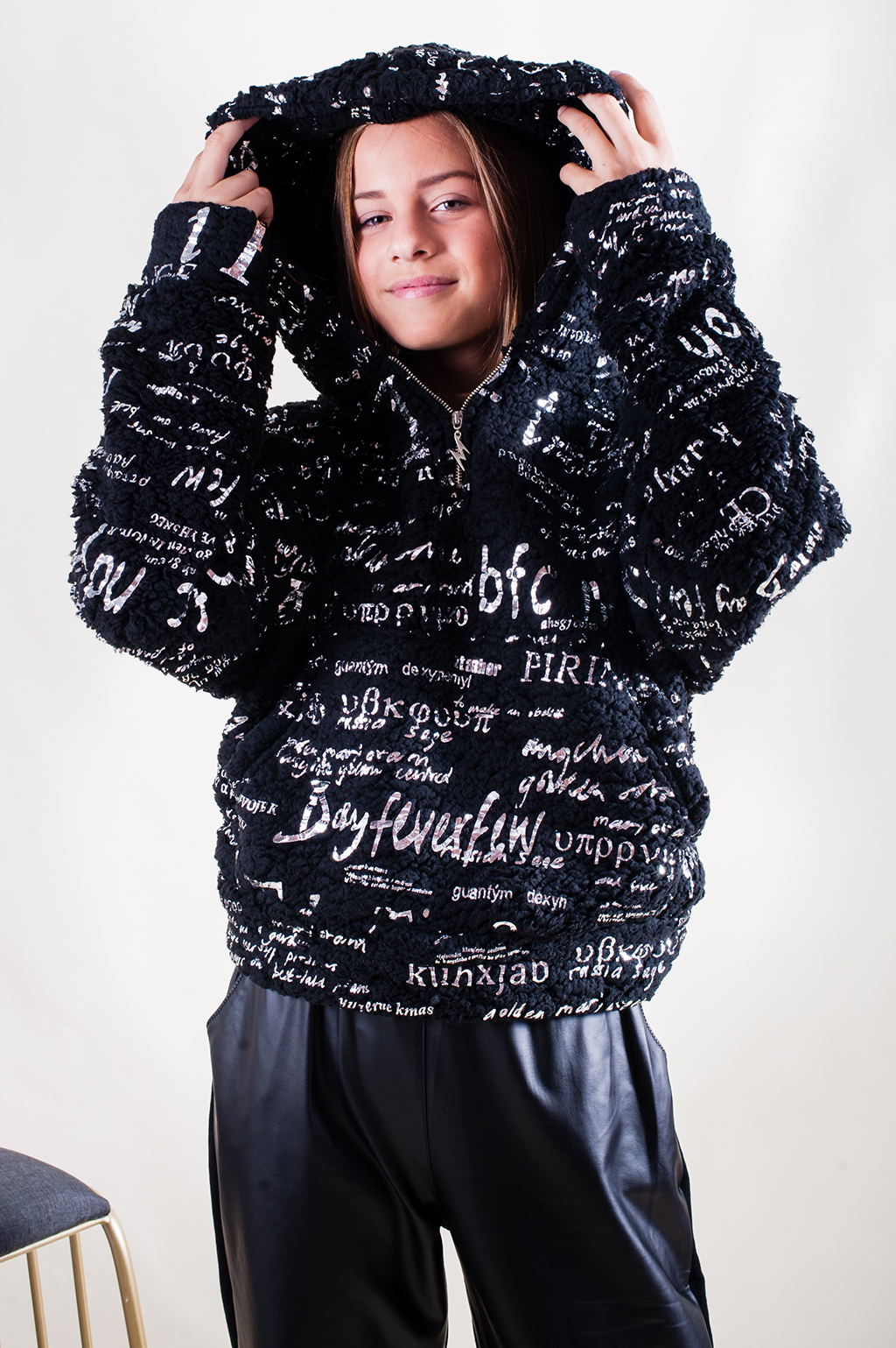 

Худи Marions 158 см (8980000036693)