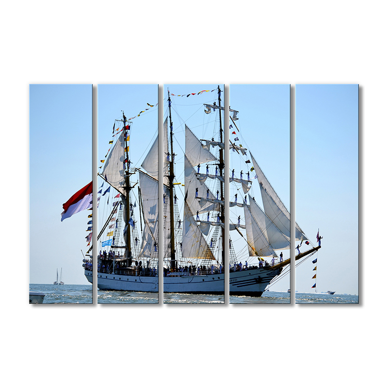 

Модульная картина Artel «Корабль с парусами в море» 5 модулей 120x180 см