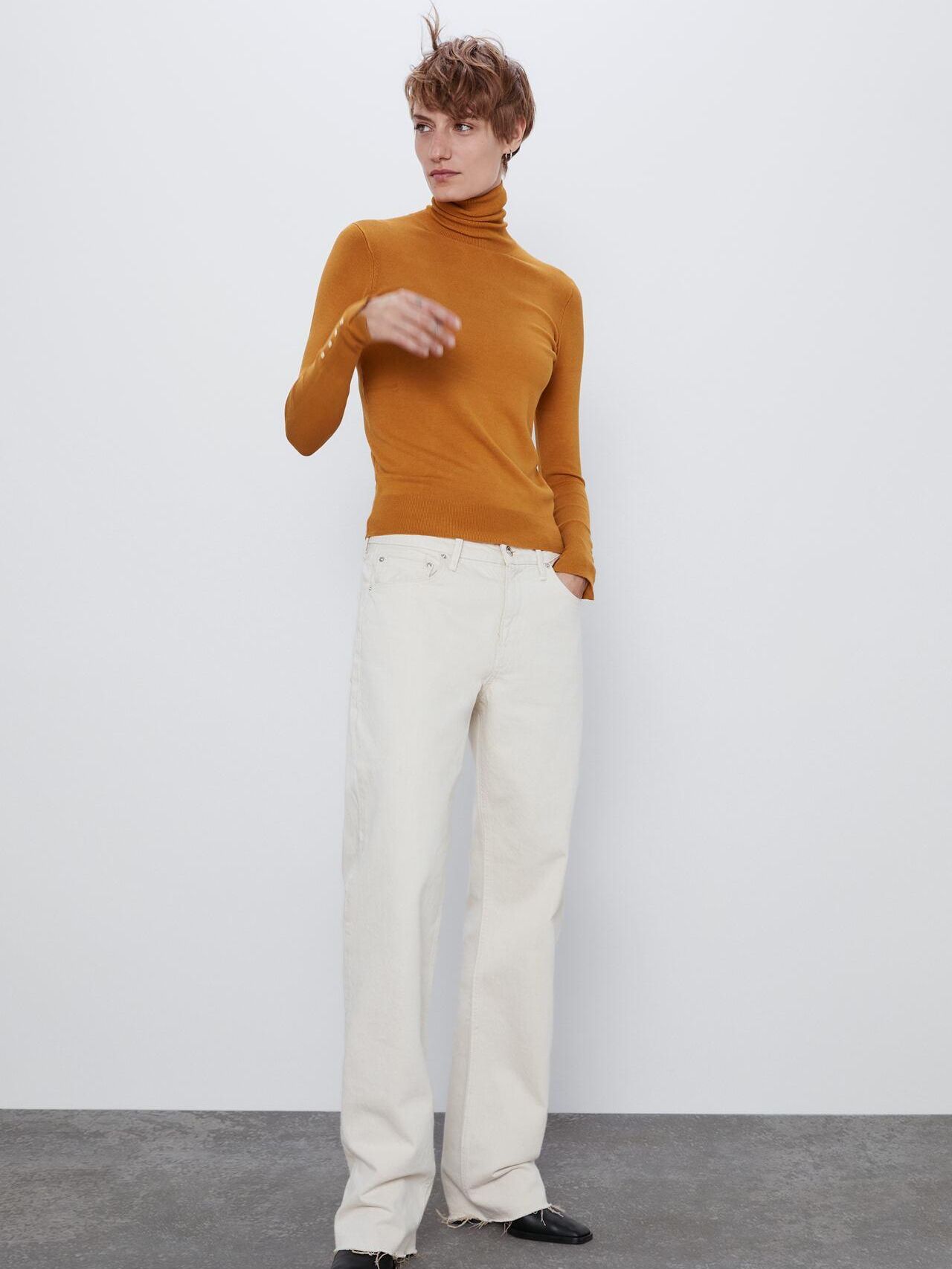 

Водолазка Zara XAZ266212QJCY M Оранжевая