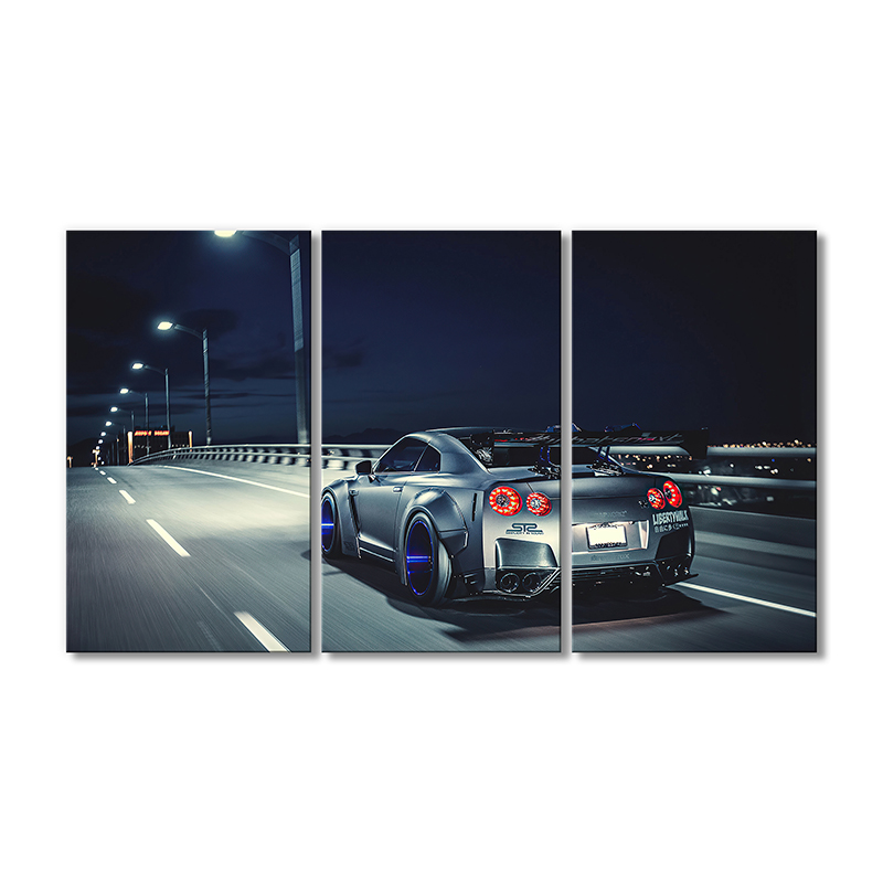 

Модульная картина Artel «Ниссан GT-R автомобиль» 3 модуля 70x105 см