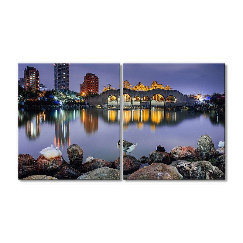 

Модульная картина Artel «Ночной город в огнях» 2 модуля 90x135 см