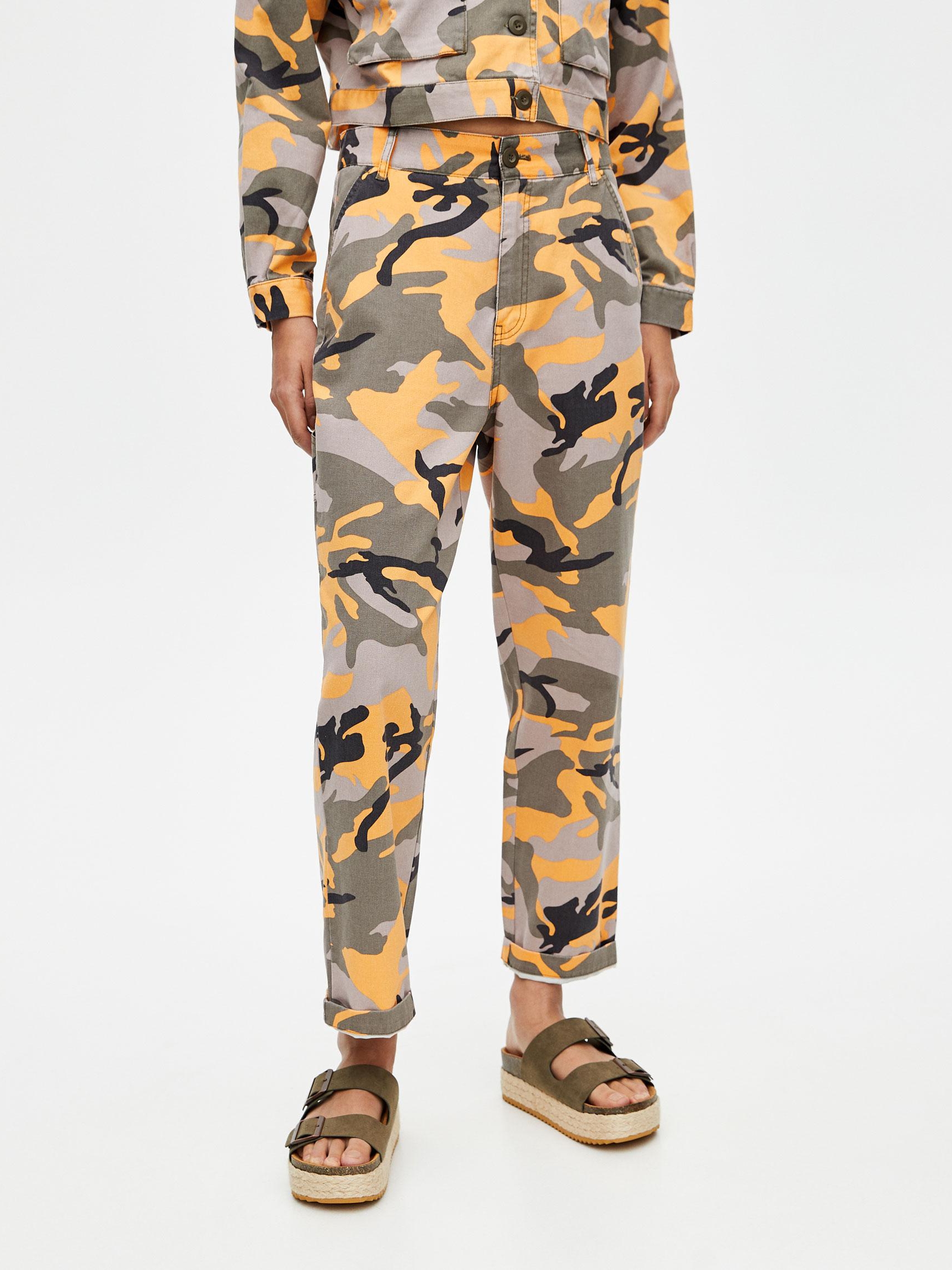 

Брюки Pull & Bear XAZ240123MAKP  Желтые с зеленым и черным, Брюки Pull & Bear XAZ240123MAKP M Желтые с зеленым и черным