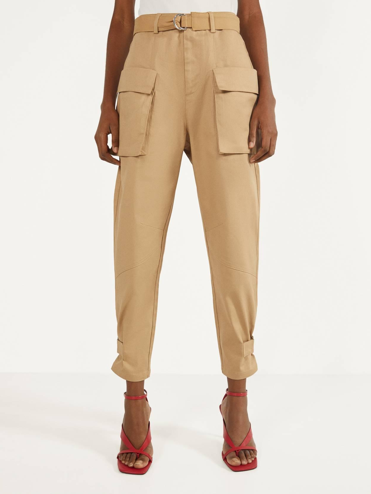 

Брюки Bershka XAZ262180DDDF 32 Бежевые