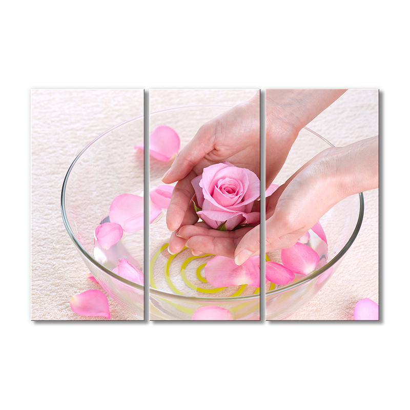 

Модульная картина Artel «Мытье рук и роза» 3 модуля 80x120 см