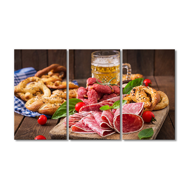

Модульная картина Artel «Мясное ассорти на доске» 3 модуля 90x135 см