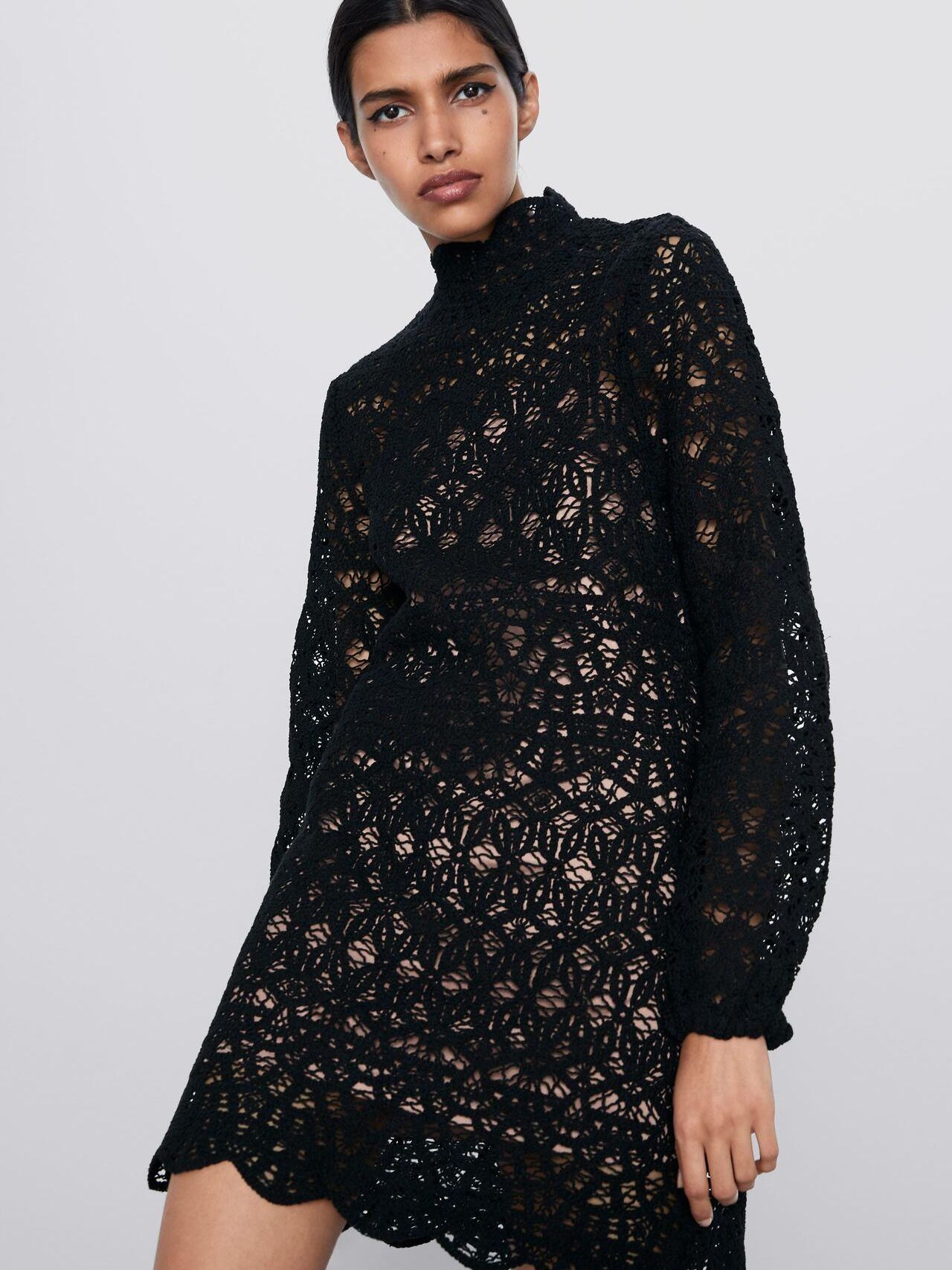 

Платье Zara XAZ239891IOPI  Черное, Платье Zara XAZ239891IOPI L Черное