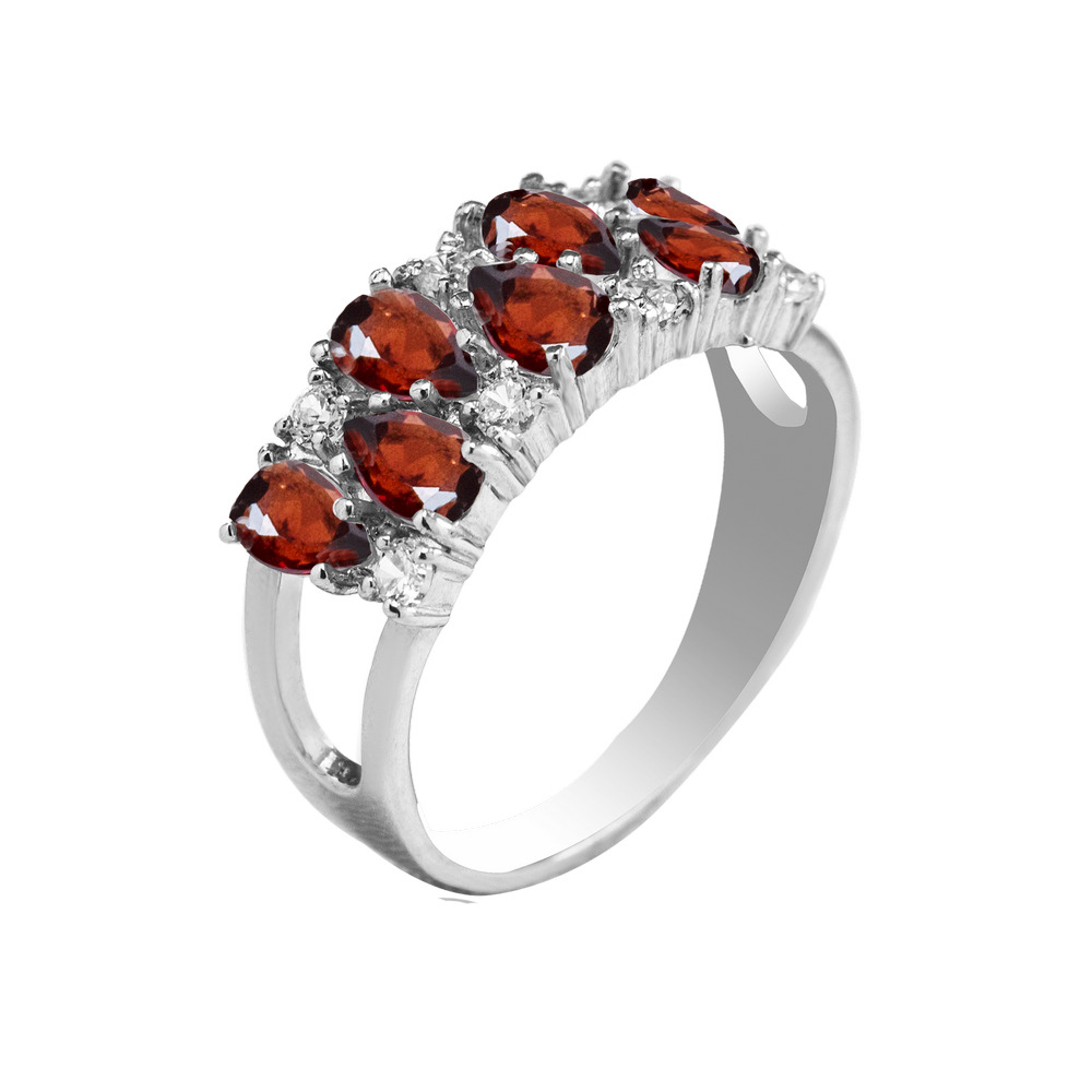 

Серебряное кольцо со вставками граната 026-4110 GS-4843 р-17