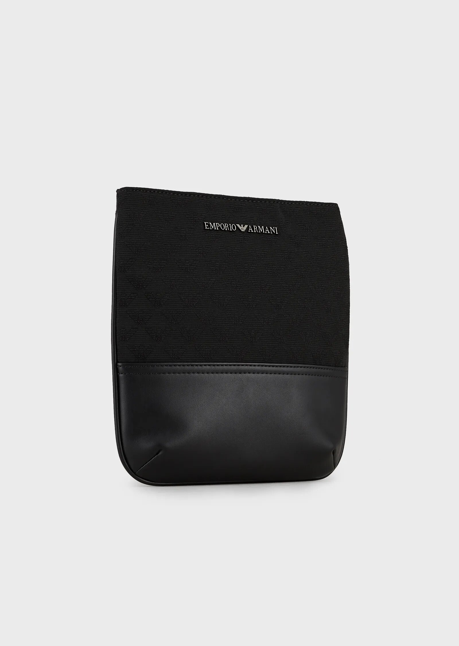 

Мужская сумка Emporio Armani Черная Y4M234.Y022V
