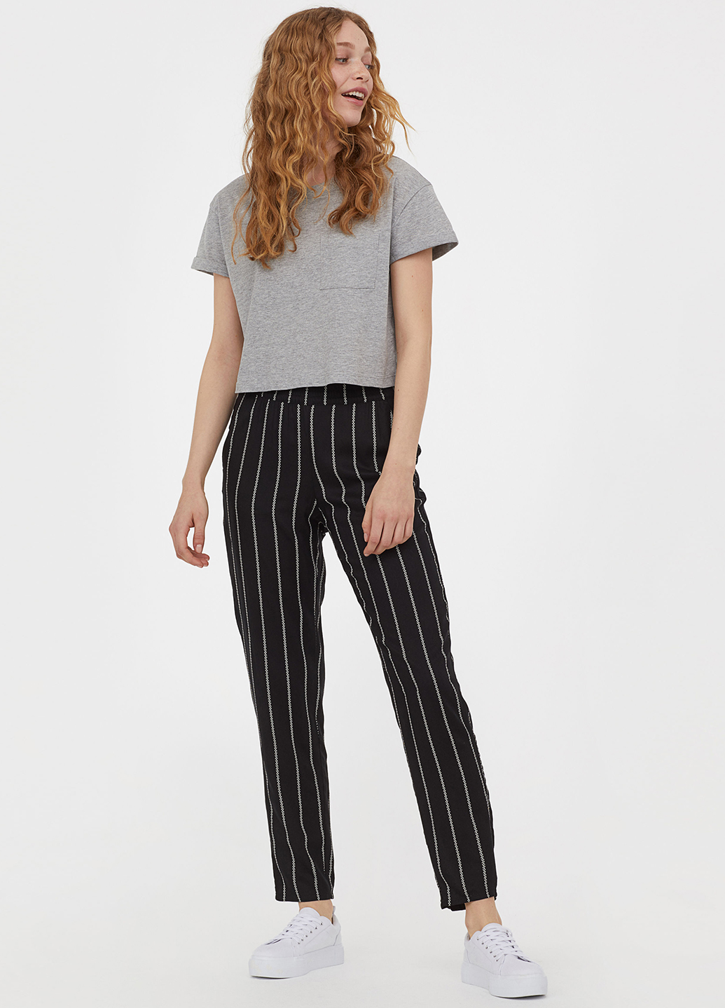 

Брюки H&M  Черный 0554477_узор.стрел._01, Брюки H&M 36 Черный 0554477_узор.стрел._01