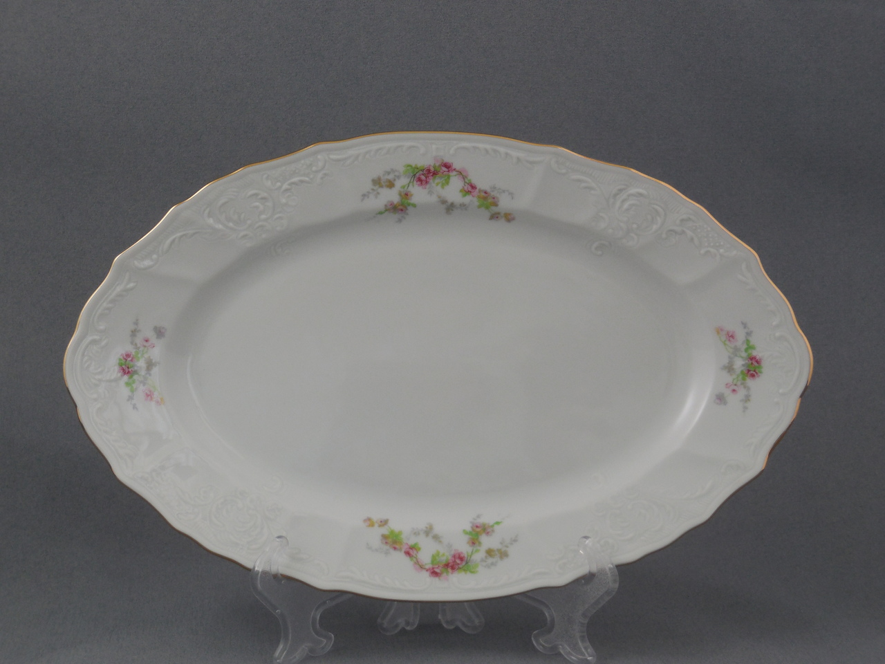 

Блюдо овальное Thun Bernadotte 6151011 36см