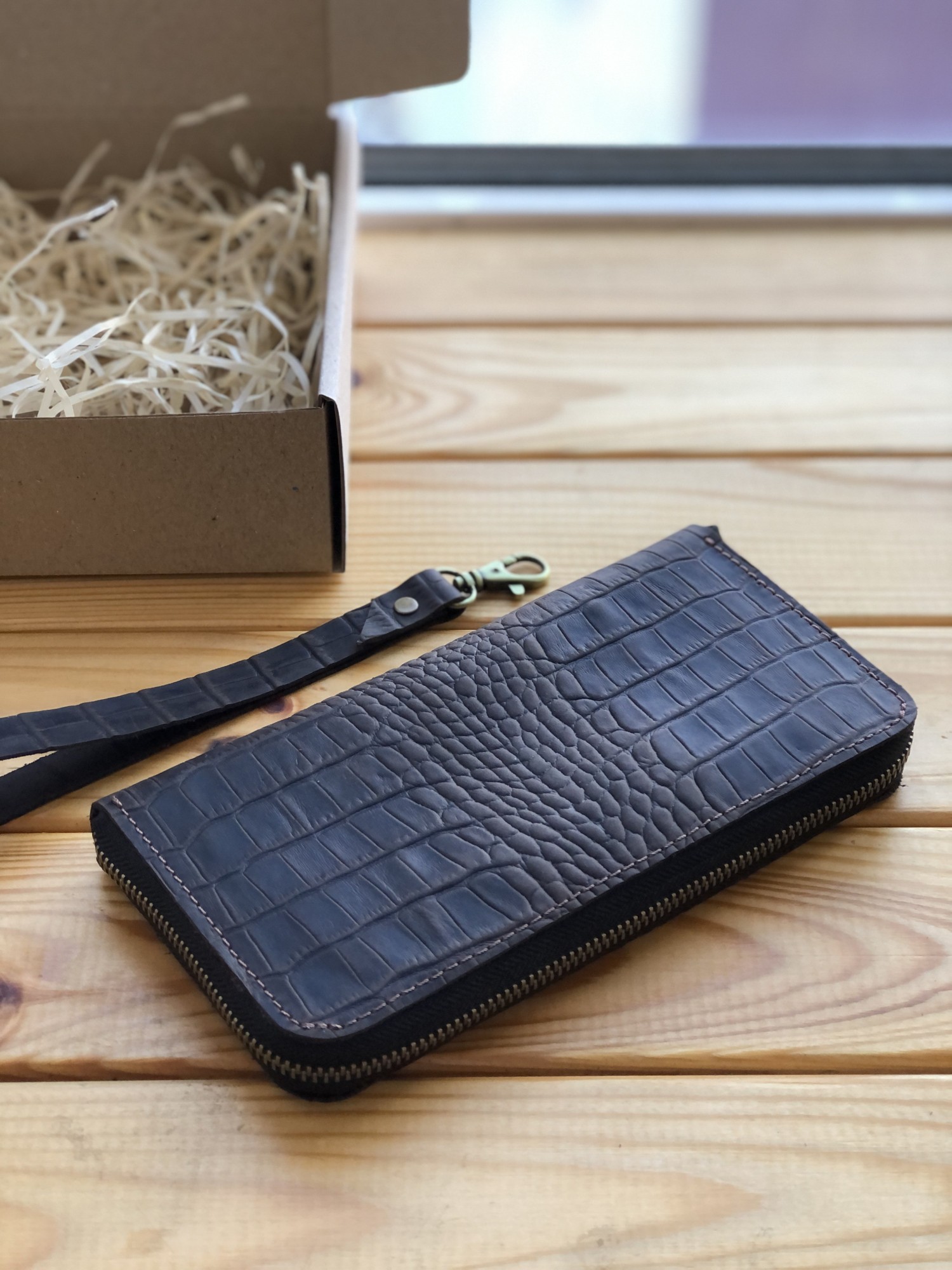 

Кожаный кошелек Shiynik Zipper Коричневый Кроко