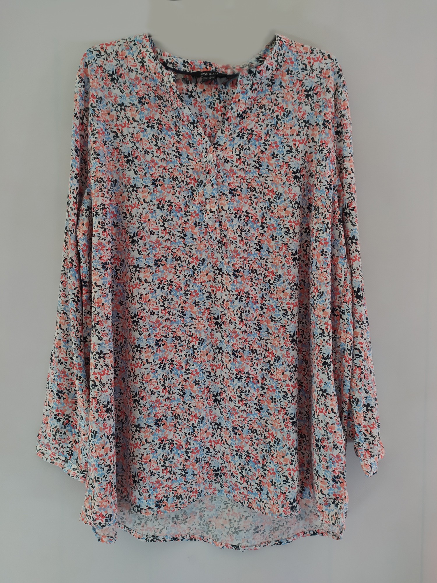 

Блуза Esmara  разноцветная, Блуза Esmara 3xl разноцветная