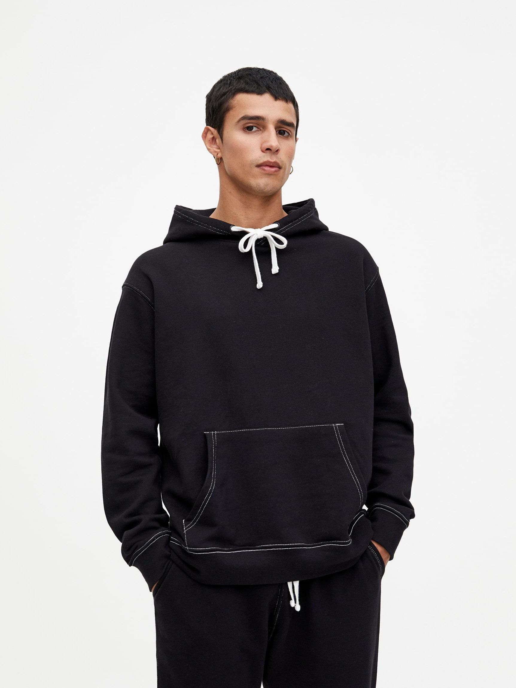 

Худи Pull & Bear XAZ241036SSLP XL Черное с белым