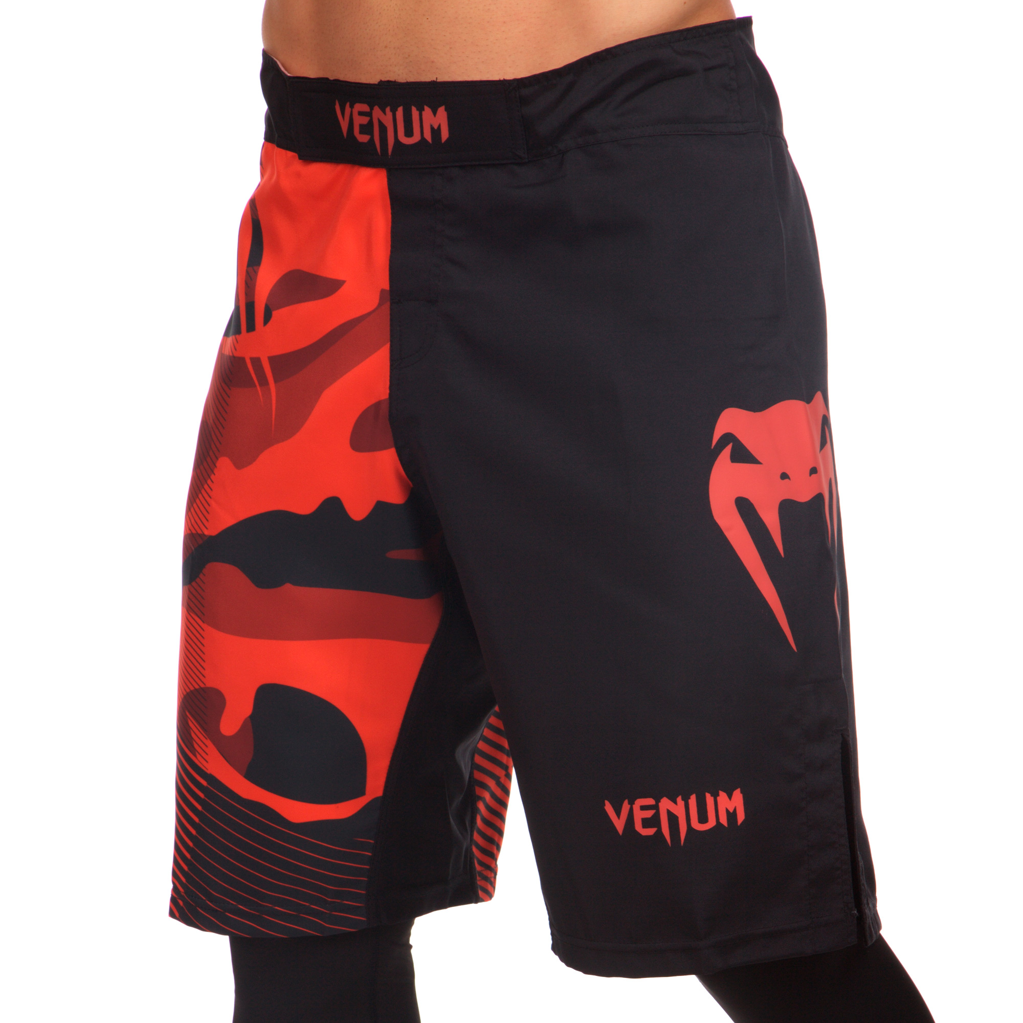 

Шорты для смешанных единоборств ММА Venum CAMO HERO CO-5814 (PL, р-р L 48-50 , черный-красный)