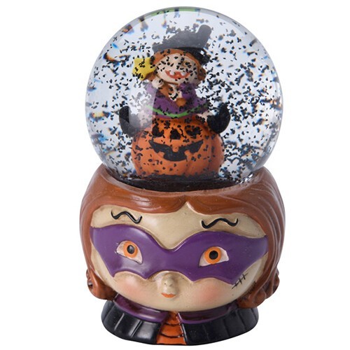 

Снежный шар Halloween Koopman Девочка в маске 47х47х74 мм