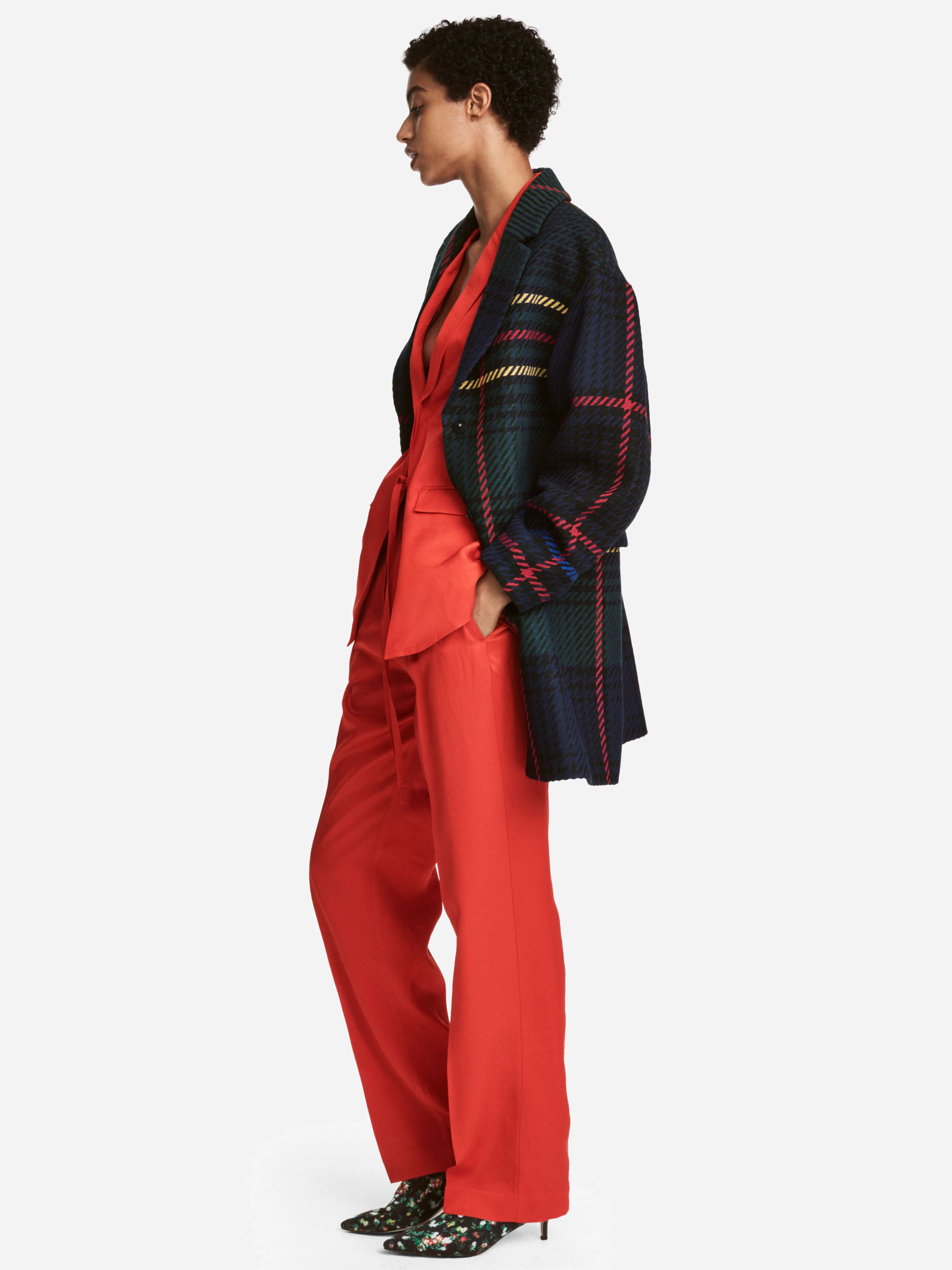 

Пальто H&M XAZ173108OWMZ S Коралловое