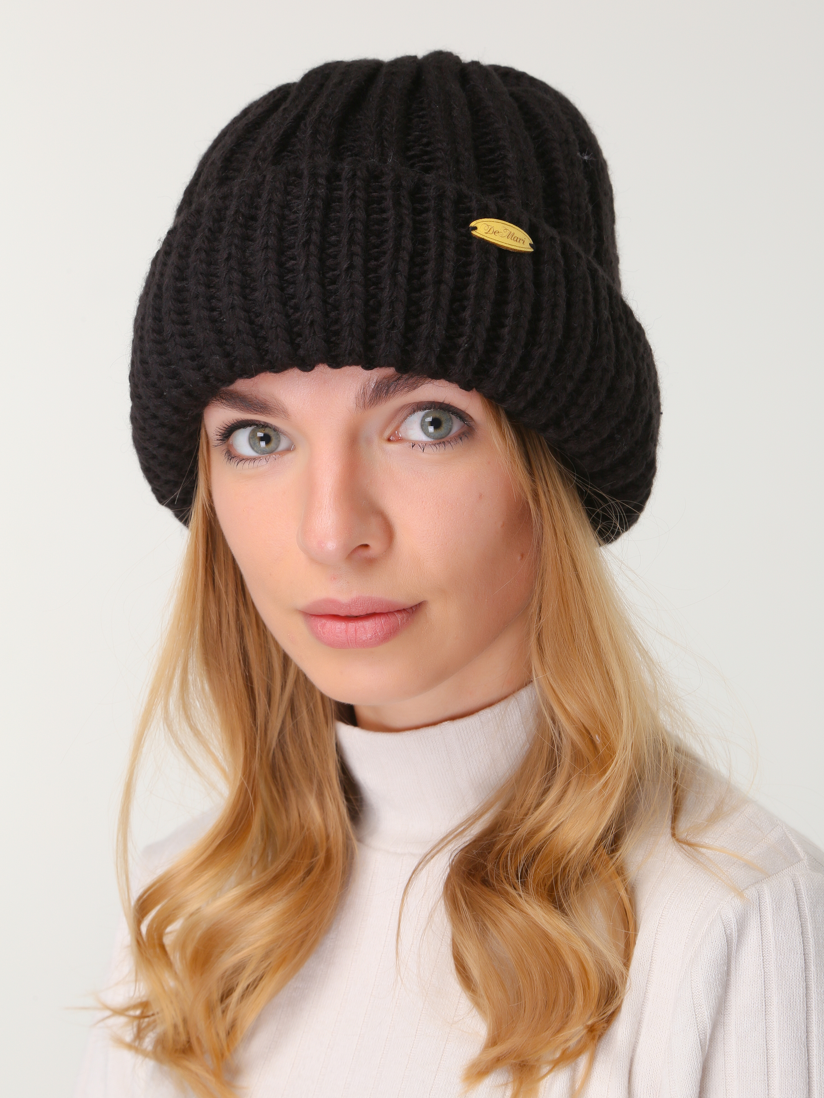 

Шапка DeMari 56-60 см 500048