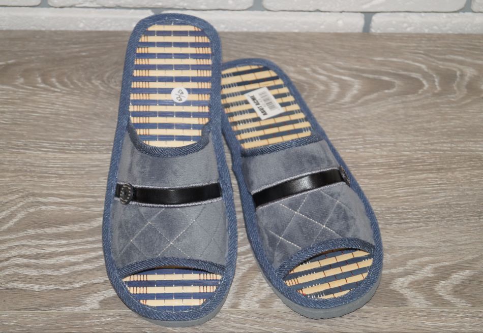 

Комнатные тапочки LinH T71-2 45 (29,5 см) серые