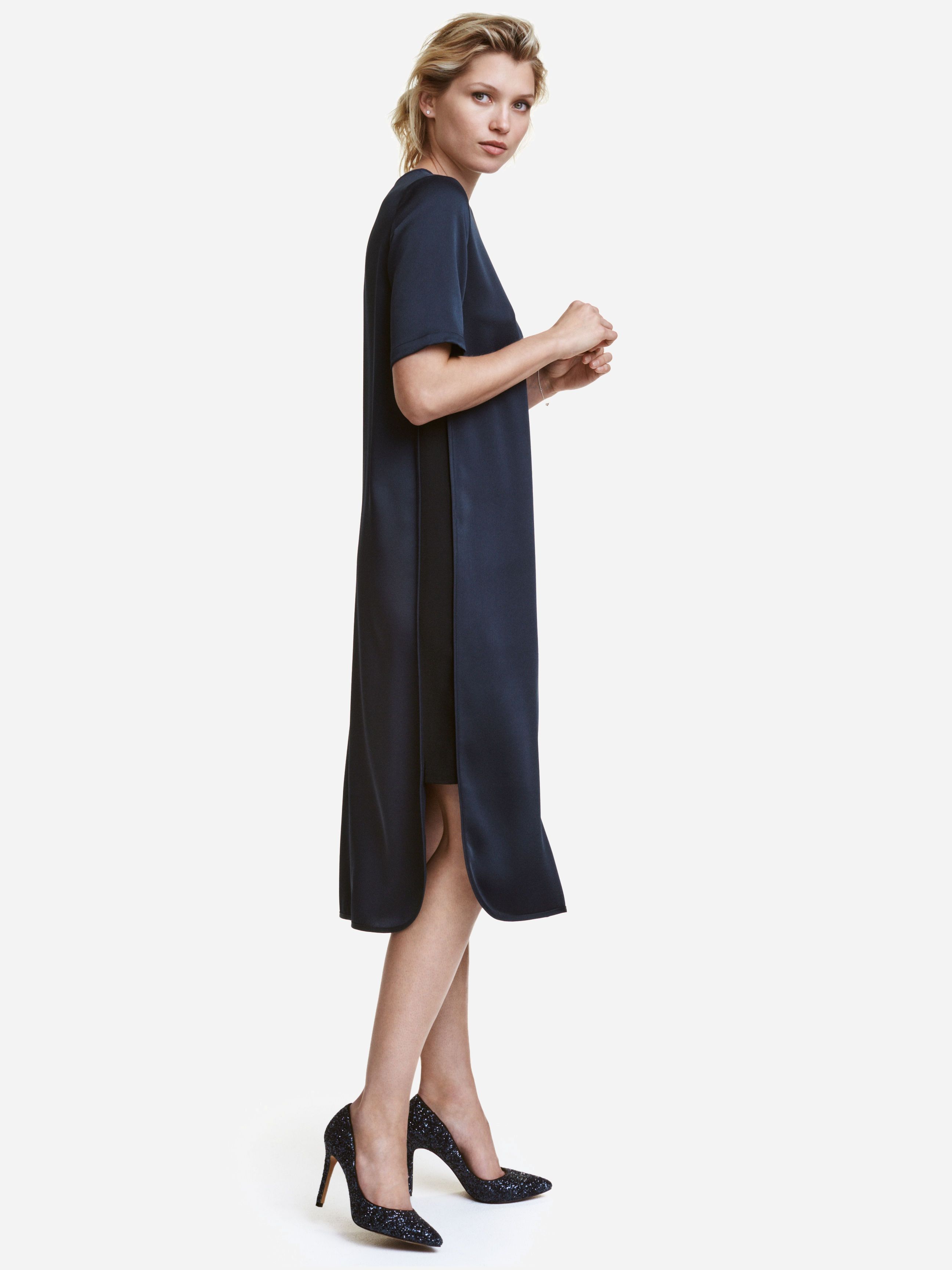 Акция на Платье H&M XAZ181079ASYN 32 Темно-синее с черным (DD8000001591912) от Rozetka UA