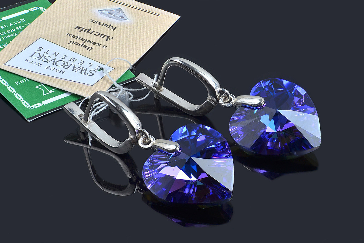

Нарядные серьги с кристаллами Swarovski 56215-18 HEL