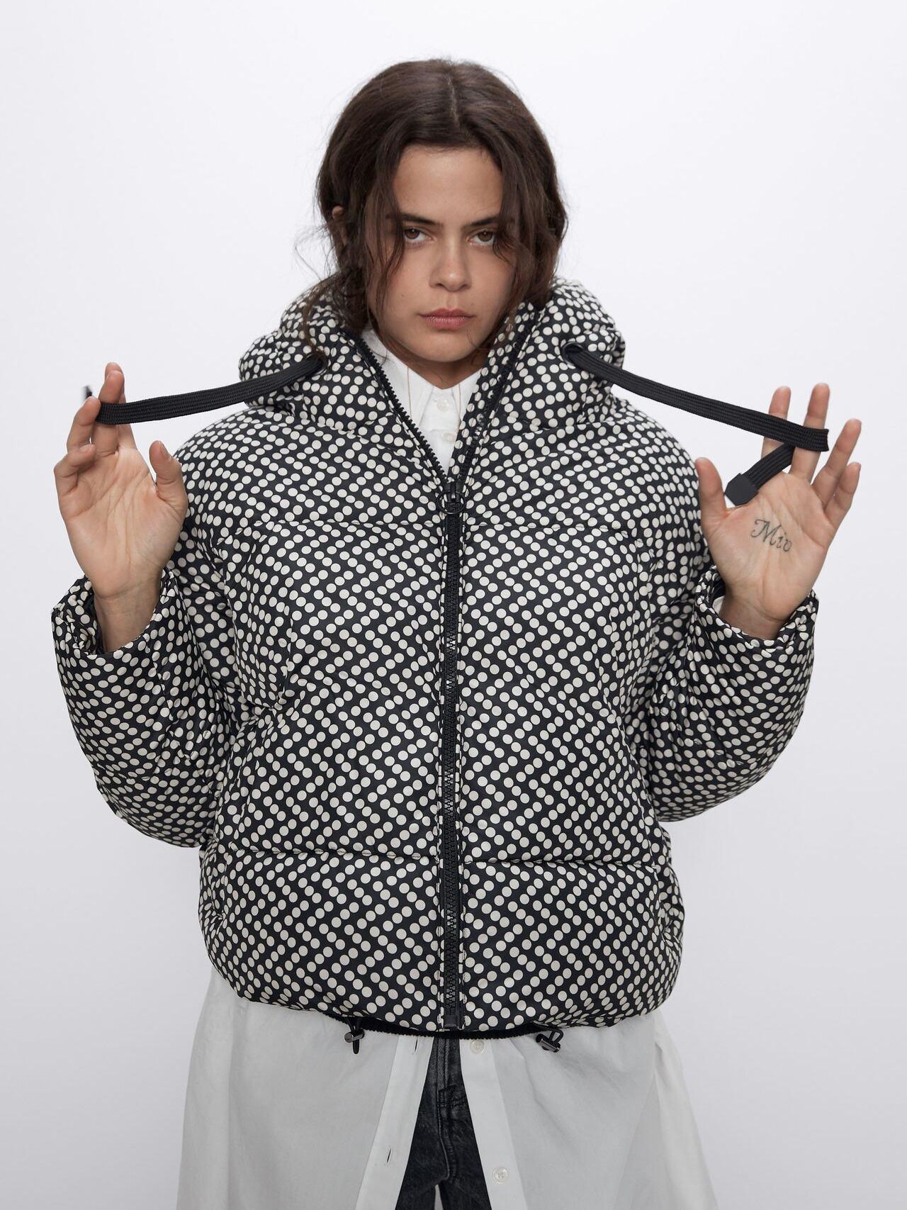 

Куртка Zara XAZ266406TRBP S Черная