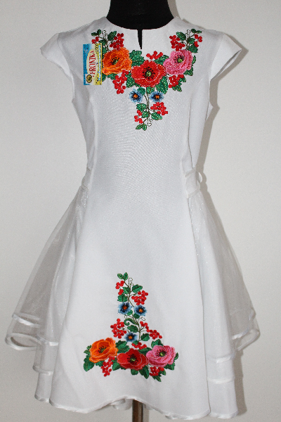 

Вишита сукня для дівчинки Veronika Діана мальви білий фатин 152