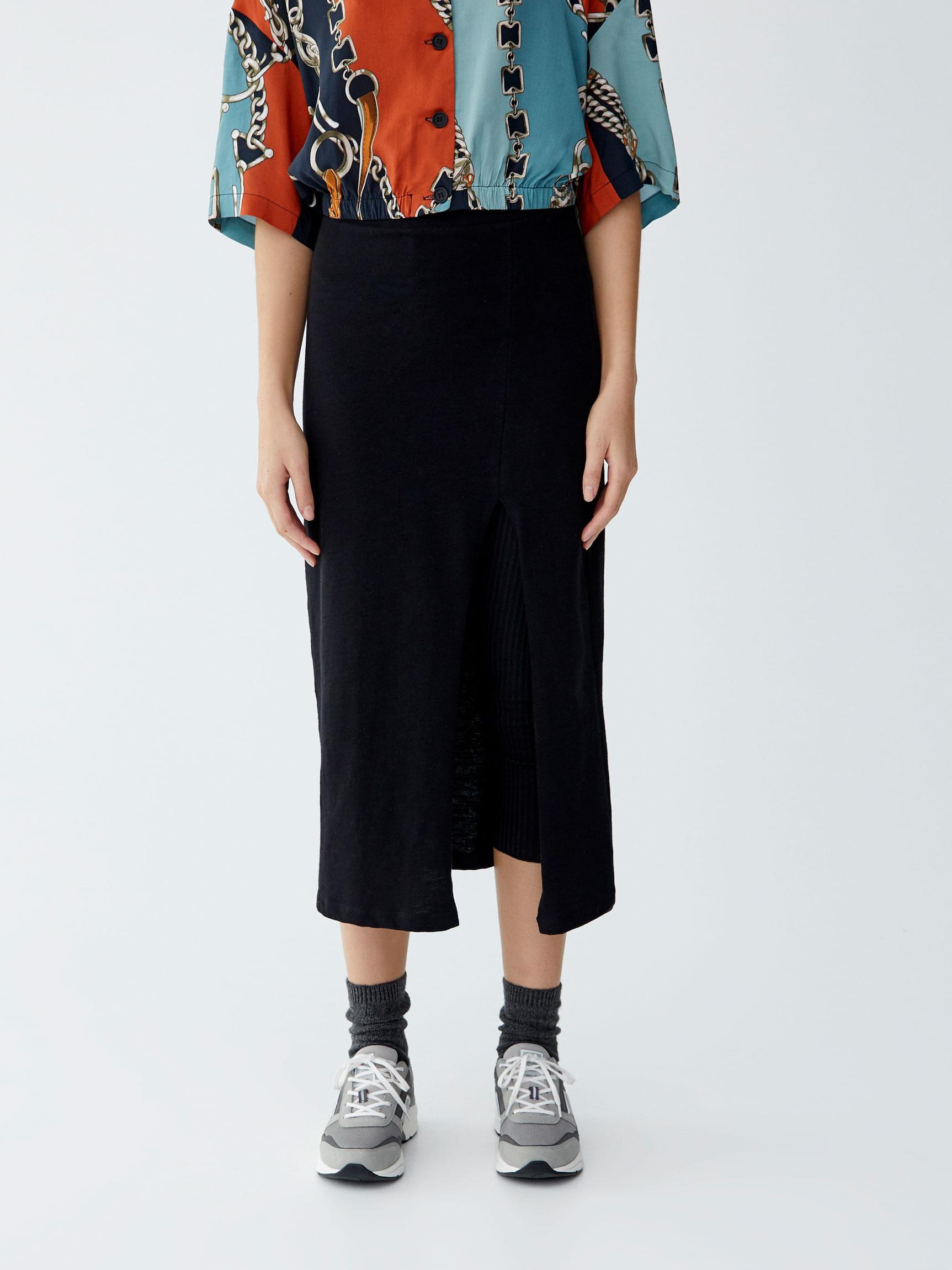 

Юбка Pull & Bear XAZ221358PLRZ  Черная, Юбка Pull & Bear XAZ221358PLRZ L Черная