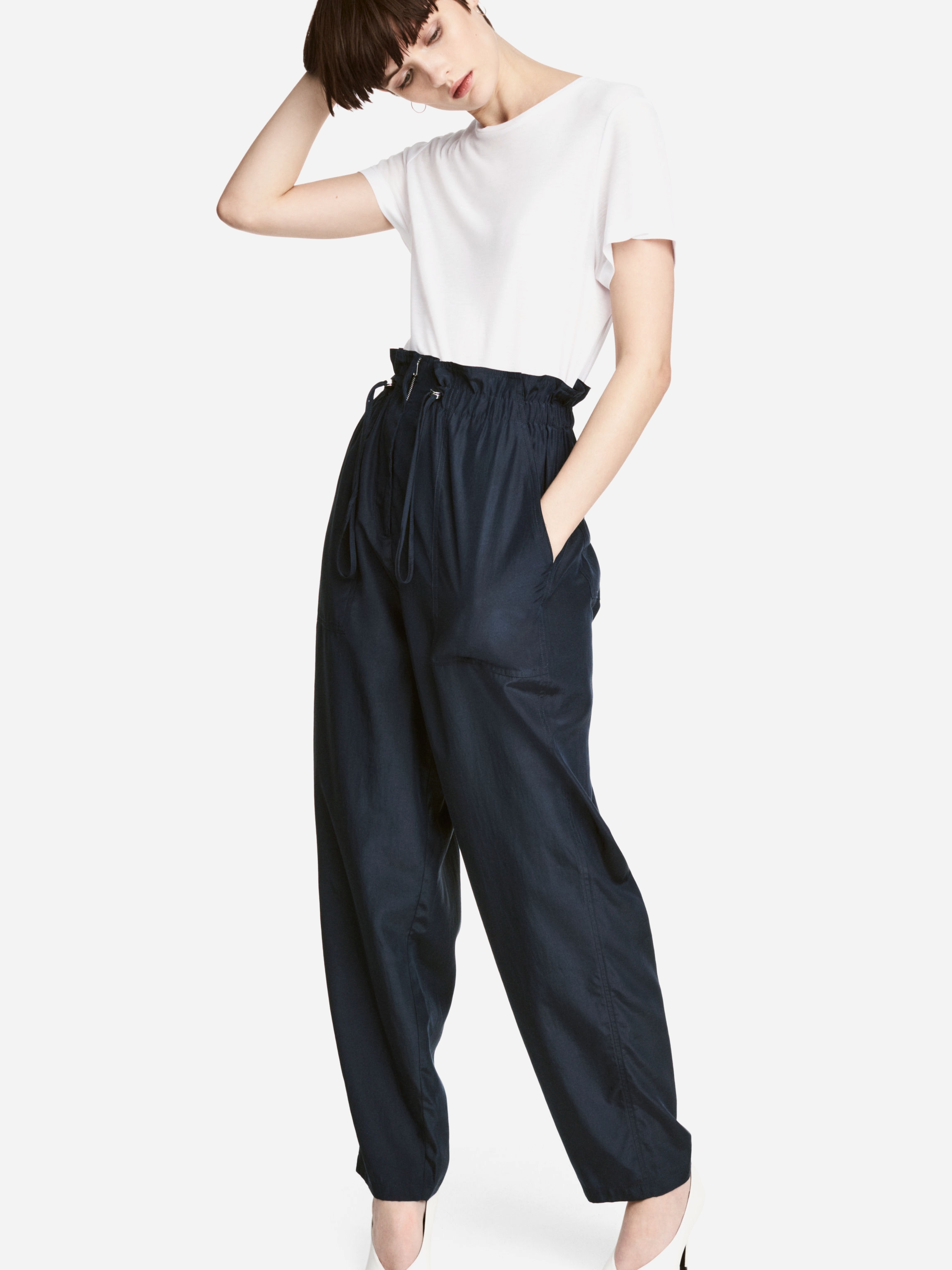 

Брюки H&M XAZ181079UXUD 34 Темно-синие