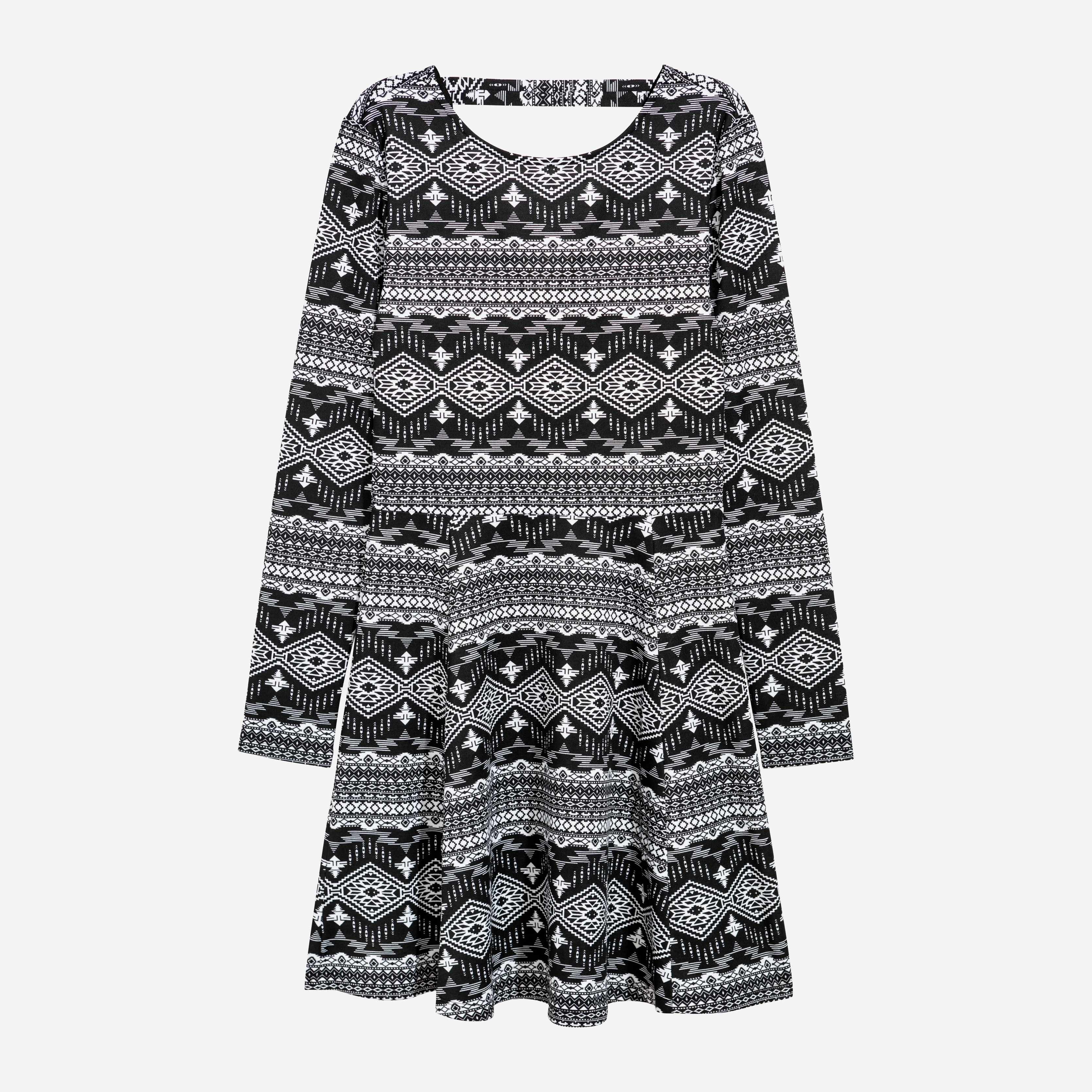 

Платье H&M XAZ080406GMRP  Черное с белым, Платье H&M XAZ080406GMRP 40 Черное с белым