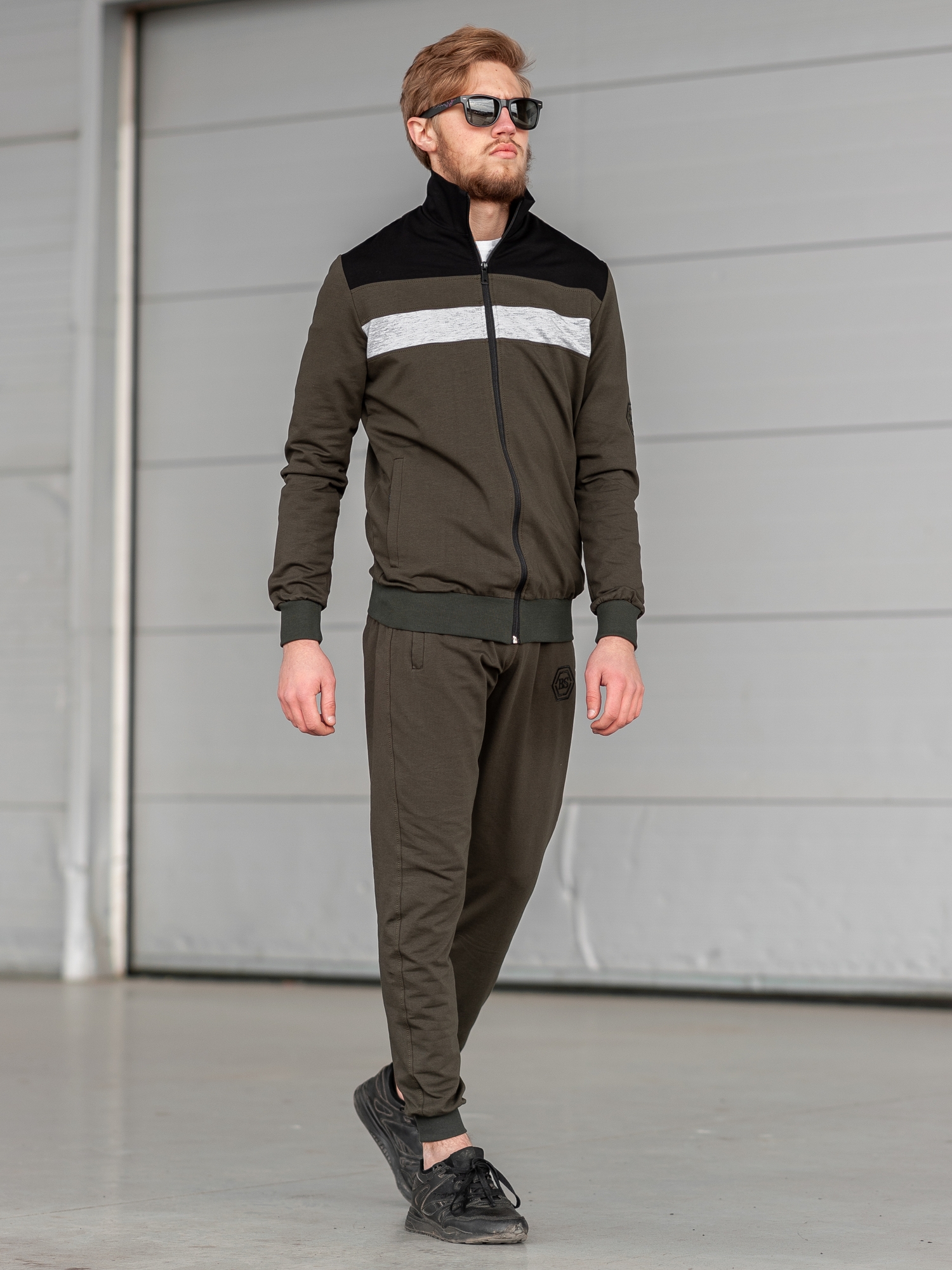 

Чоловічий спортивний костюм BERSENSE STANCE хакі, XXL