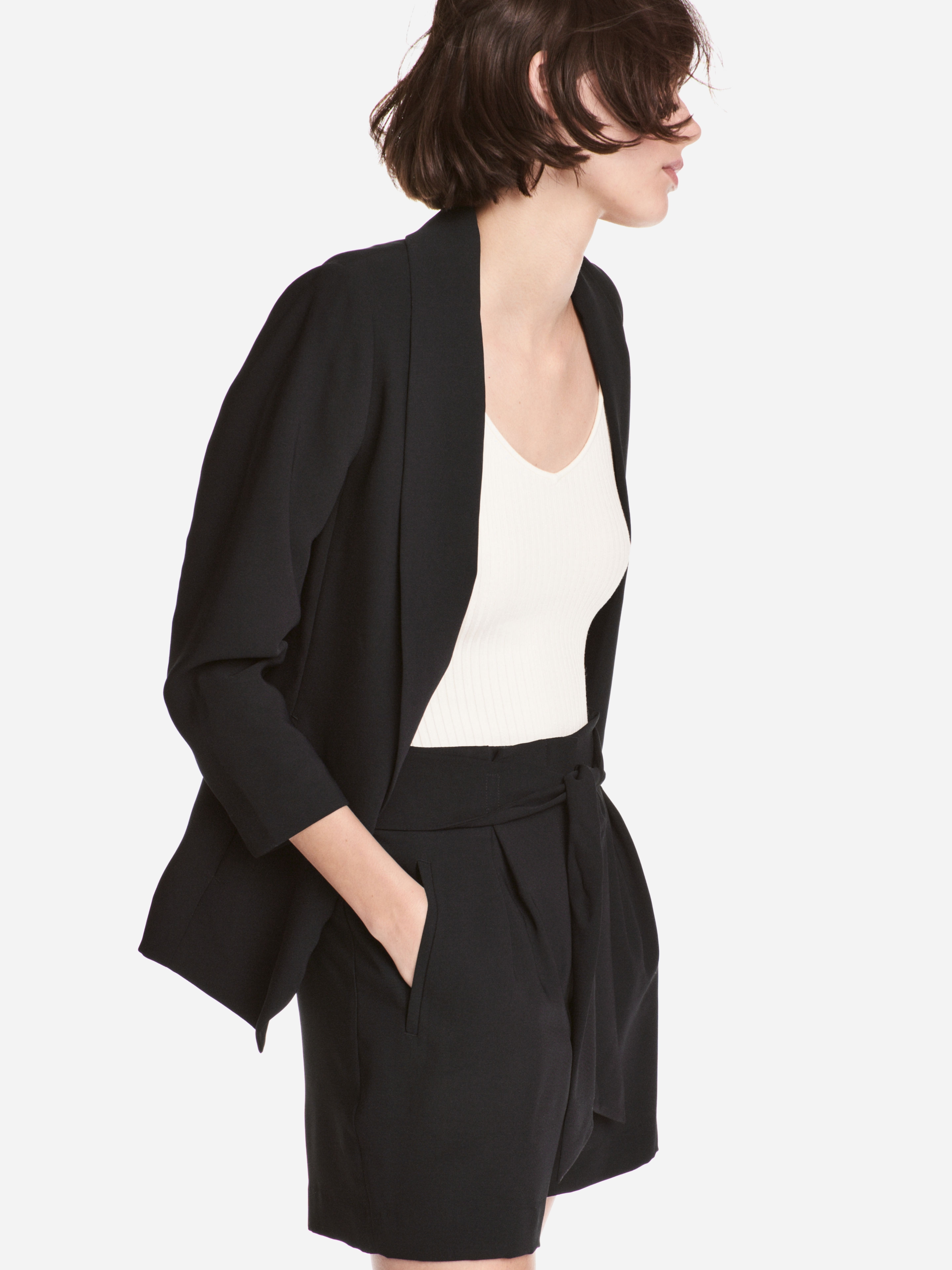 

Жакет H&M XAZ129292OKLD  Черный, Жакет H&M XAZ129292OKLD 46 Черный