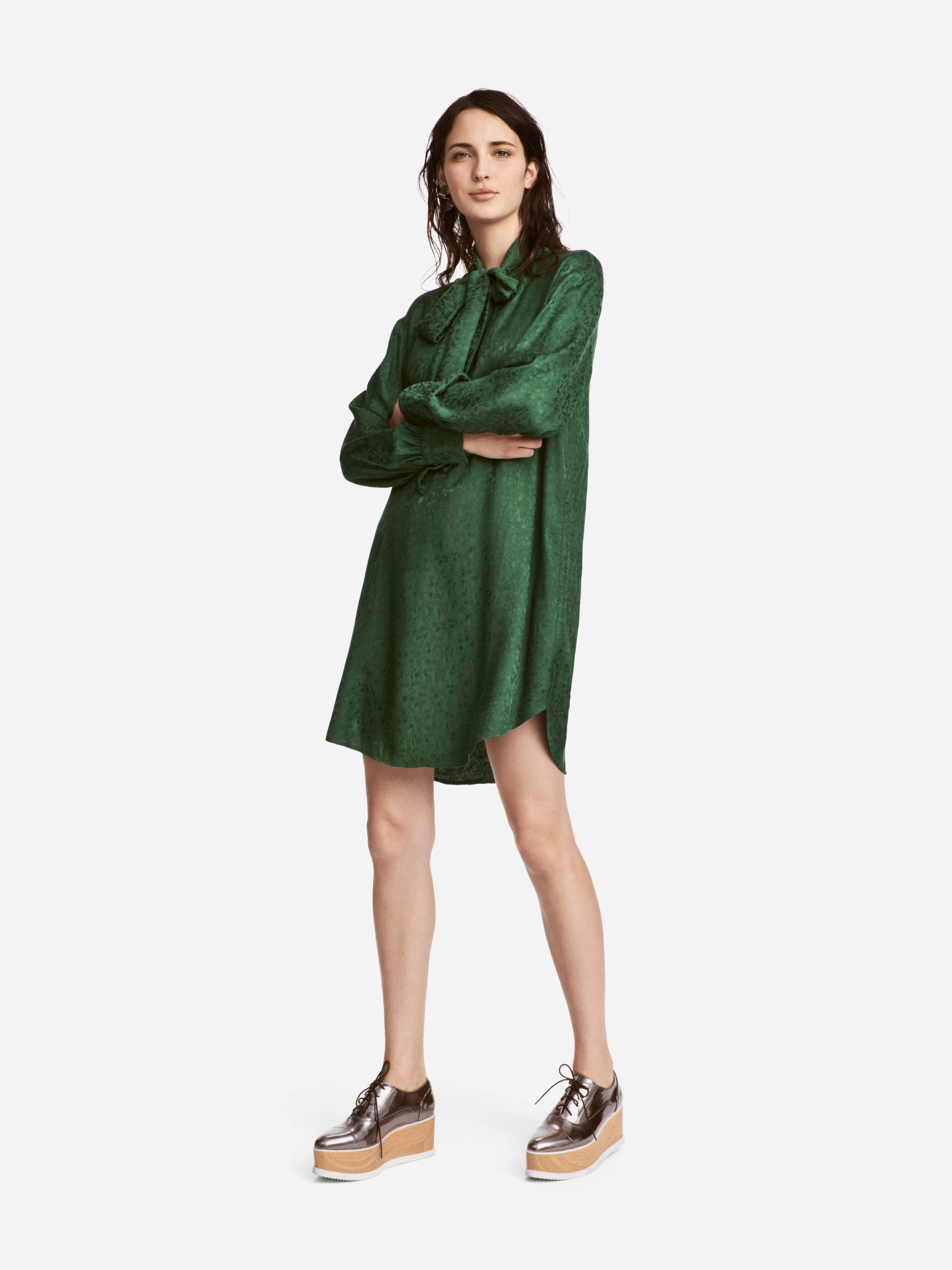 

Платье H&M XAZ127389UTPE 42 Зеленое