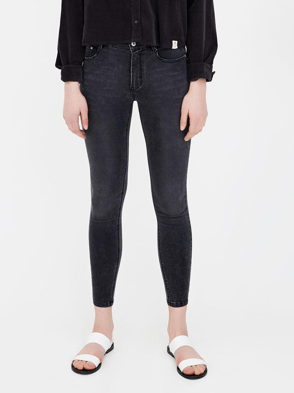 

Джинсы Pull & Bear 5687/318/802-ABKU 34 Серые