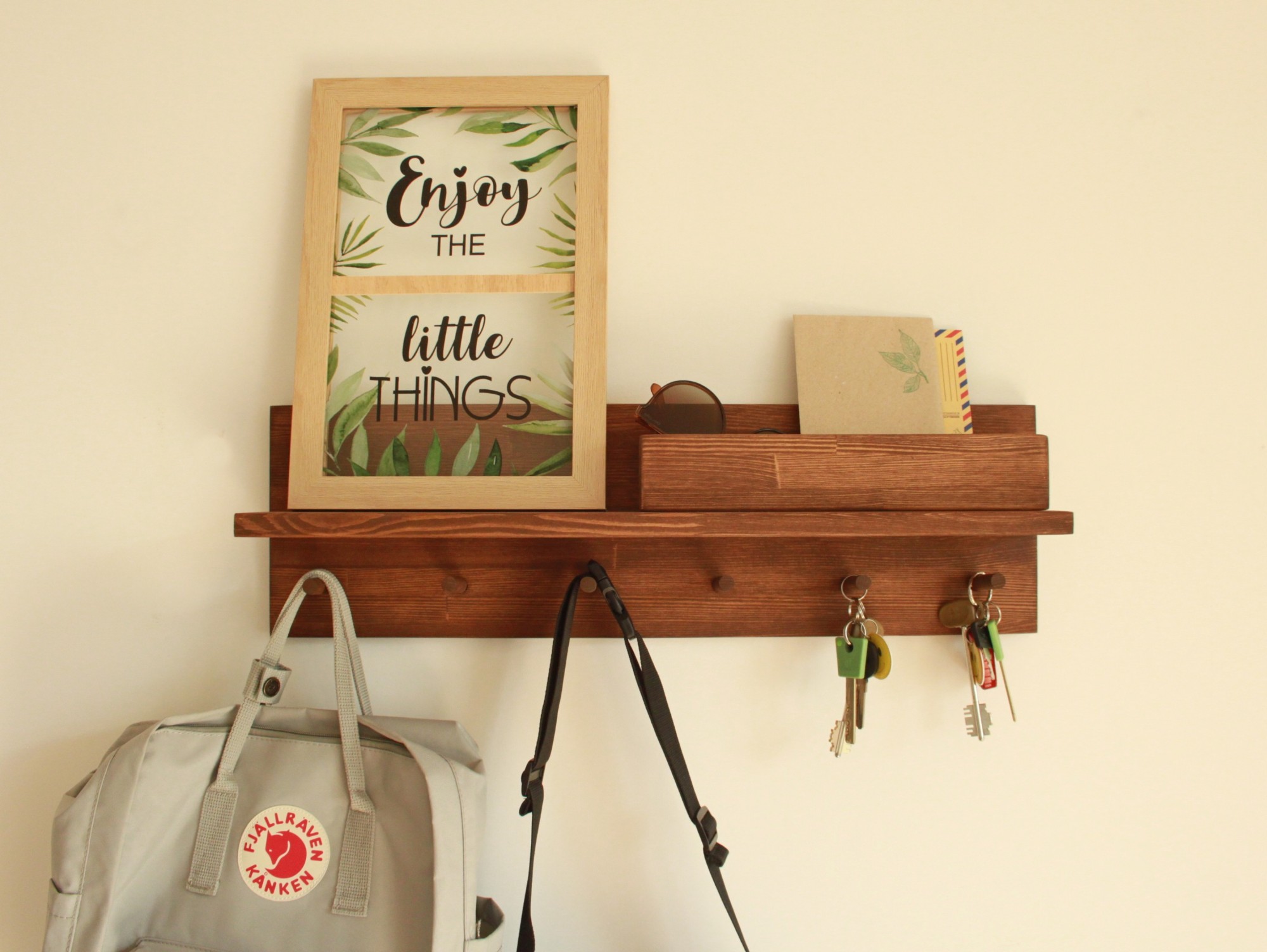

Вешалка для одежды Decor PW 50x10x18 см коричневый