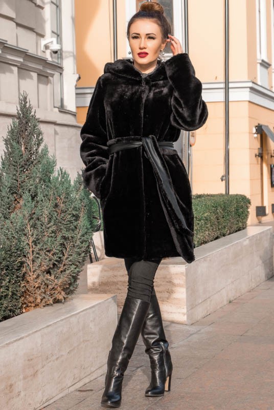 

Искусственная шуба с капюшоном Look and Buy Мутон  Черная, Искусственная шуба с капюшоном Look and Buy Мутон 42 Черная