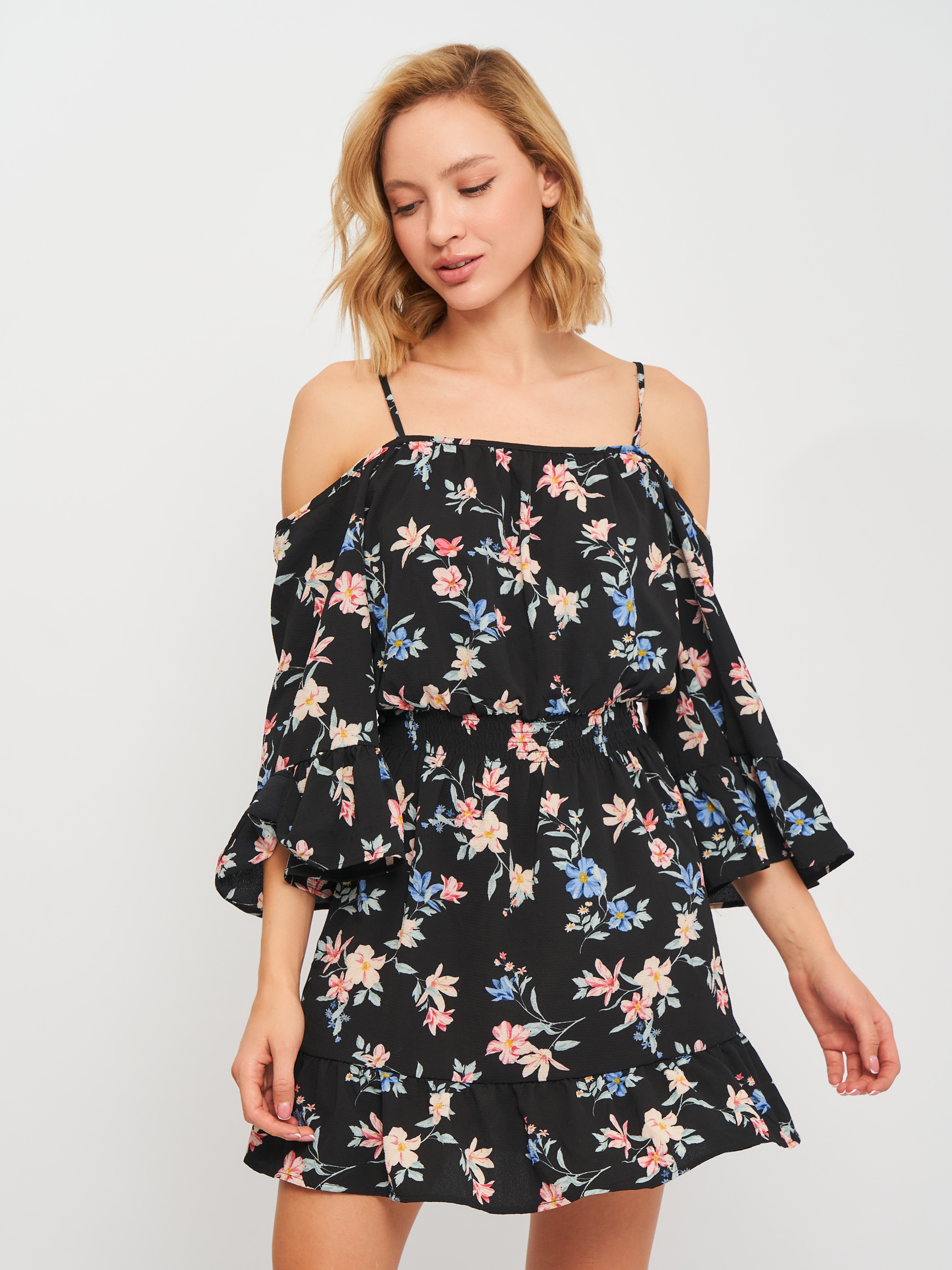 

Платье H&M 2207-7686450 36 Черное