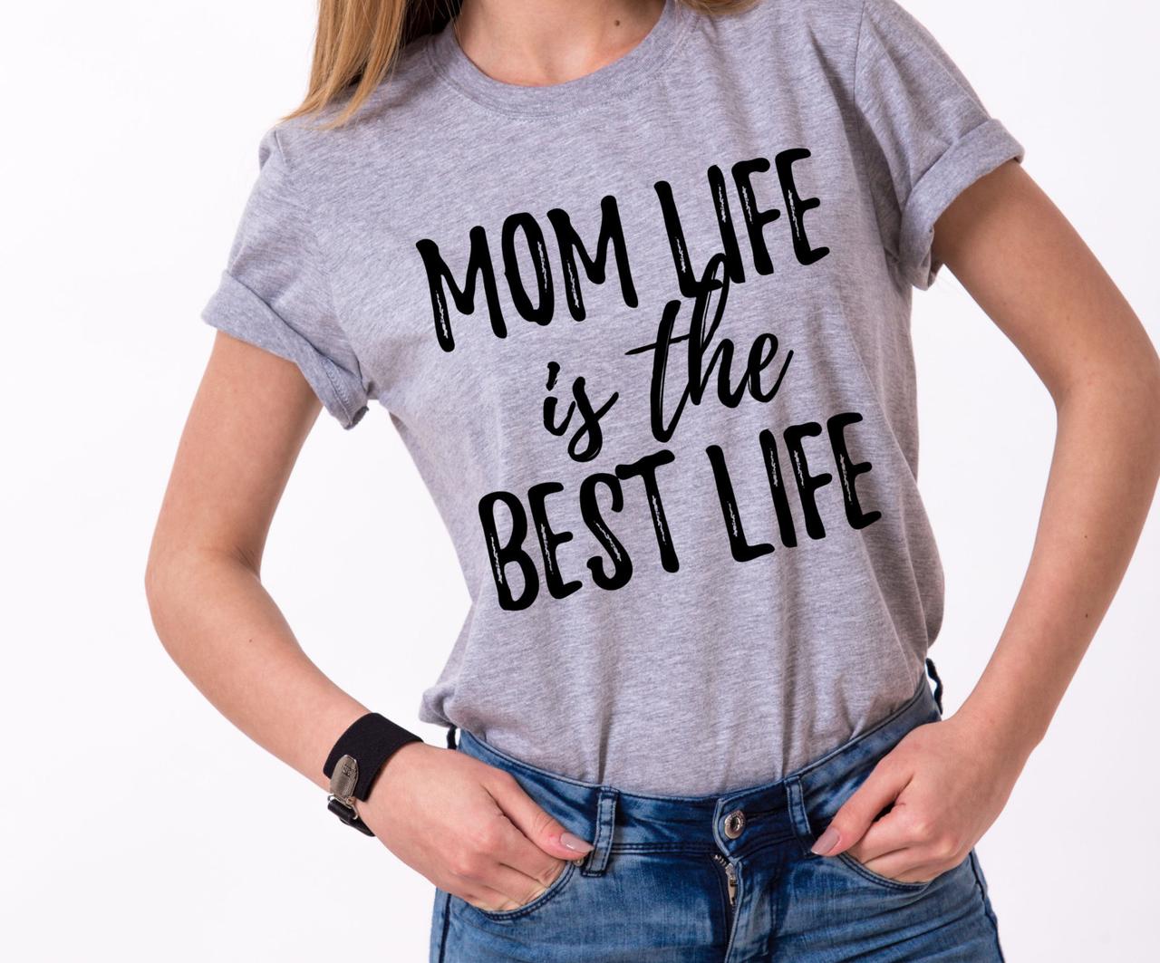 

Футболка хлопковая Fruit of the Loom Mom life is the best life Серо-лиловая L
