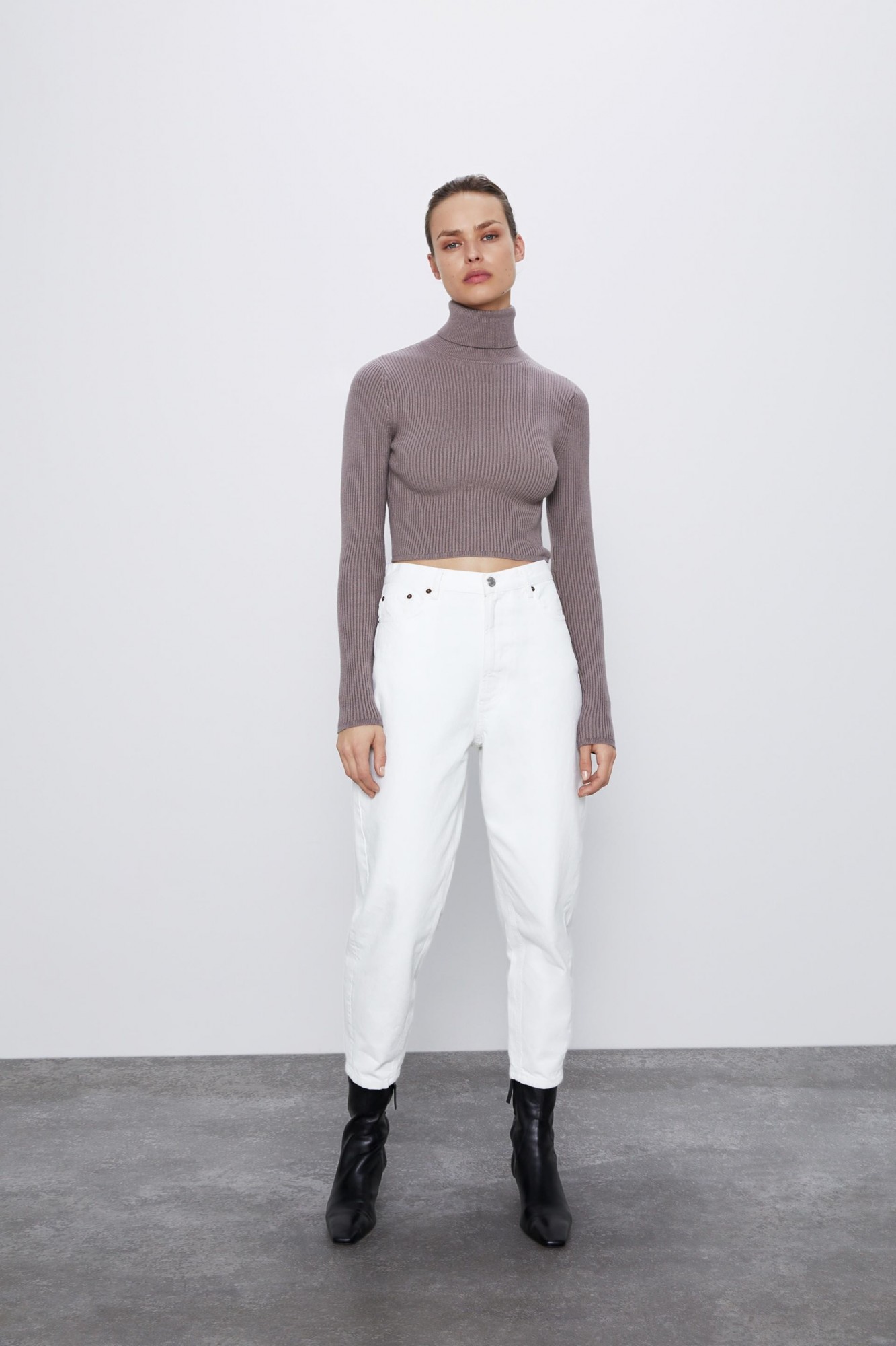 

Джинсы slouchy fit zara белого цвета S(36)