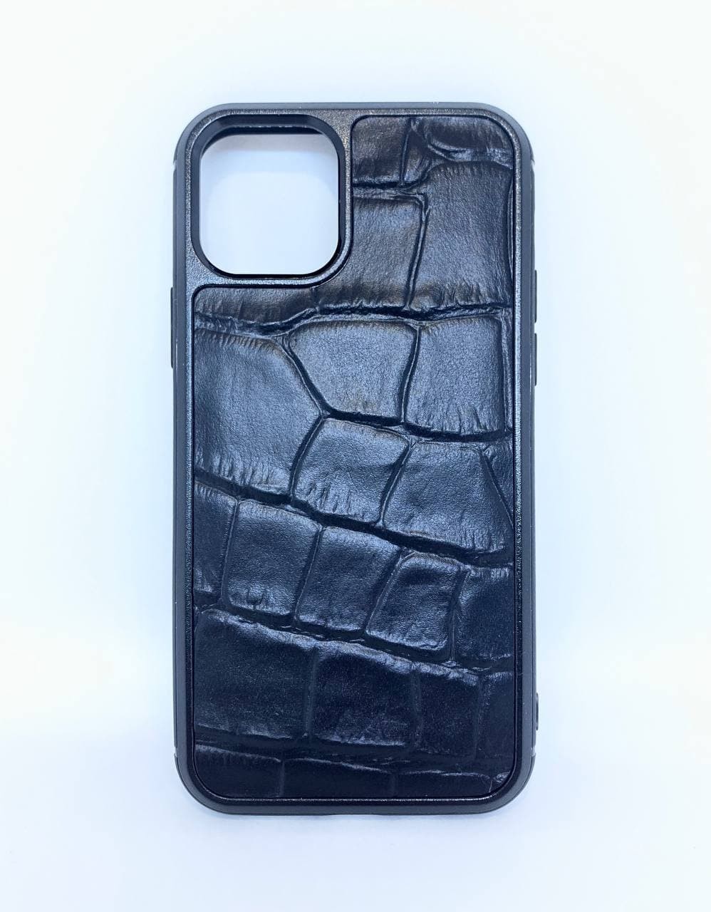 

Чехол CaZe для iPhone 11 Pro с тиснением под крокодила черный крупная фактура