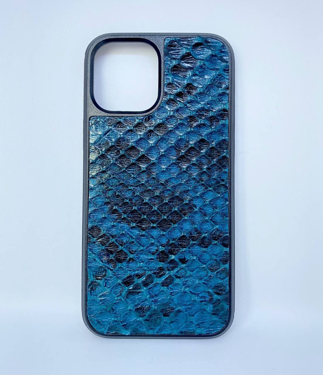 

Чехол CaZe для iPhone 11 кожа Питона голубой мелкое зерно
