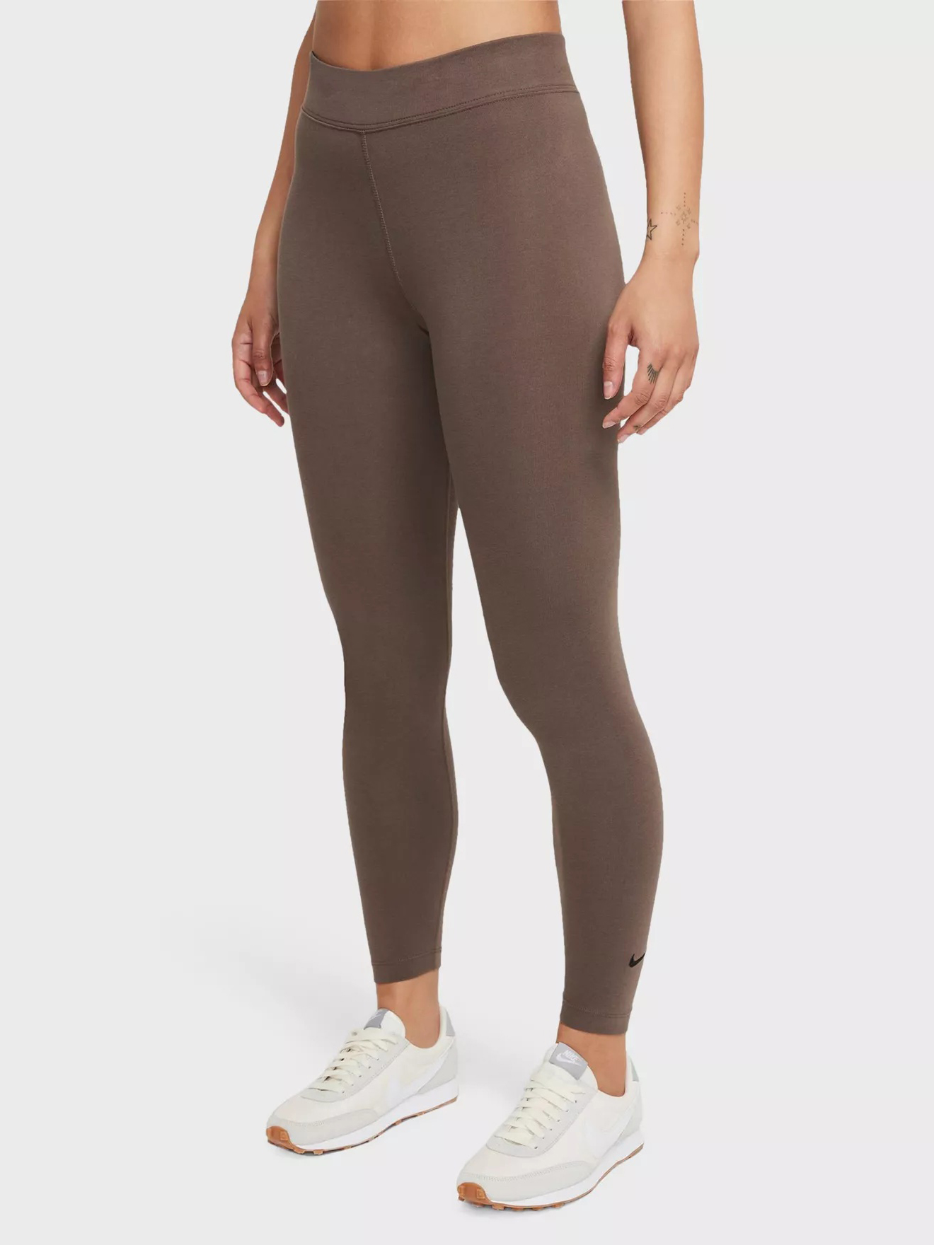 

Спортивные леггинсы Nike W Nsw Essntl 7/8 Mr Lggng CZ8532-004  Коричневые, Спортивные леггинсы Nike W Nsw Essntl 7/8 Mr Lggng CZ8532-004 S Коричневые