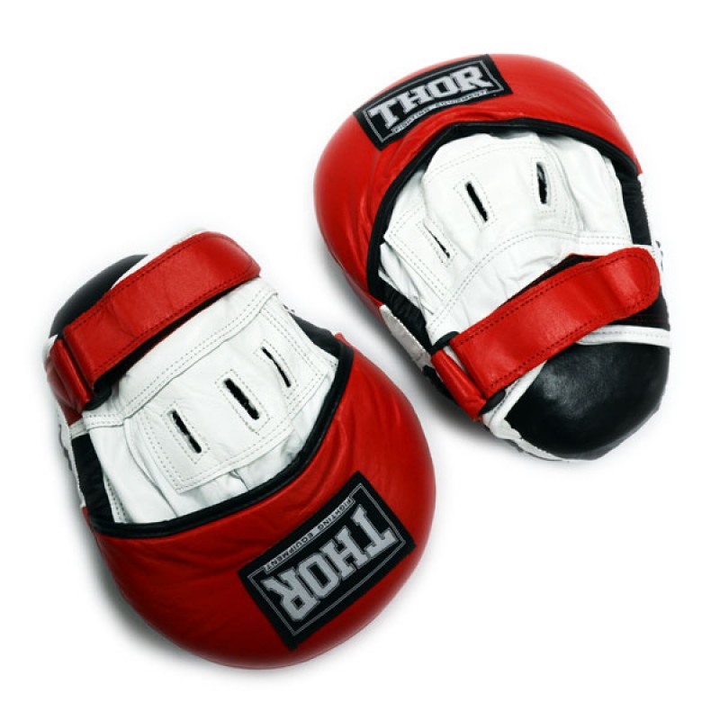 

Лапы тренерские Thor 820 кожа, код: 820 (Leather) BLK/RED/WHITE
