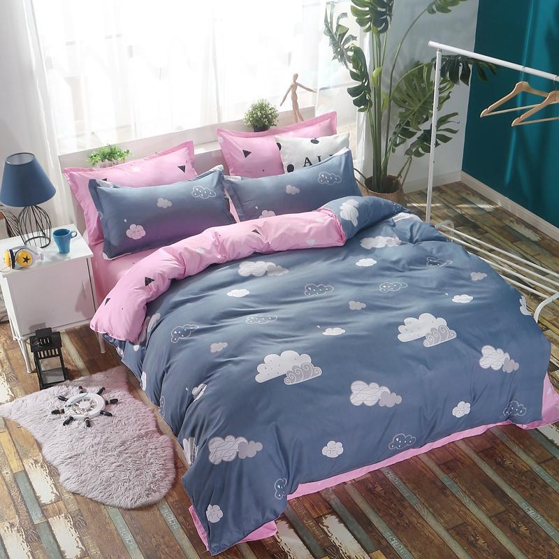 

Комплект постельного белья синий с розовым Облака (полуторный) Berni Home