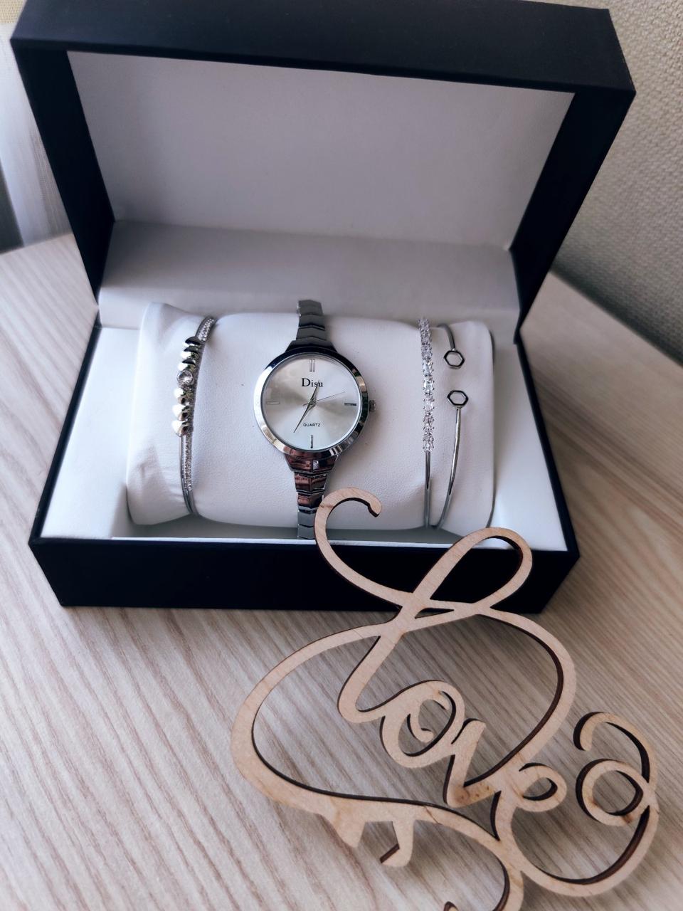 

Подарочный набор часы с двумя браслетами DISU silver