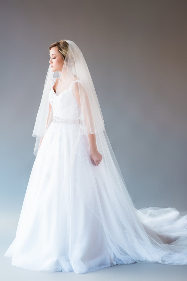 

Фата для невесты пышная двухъярусная AdalineBride 200 см айвори
