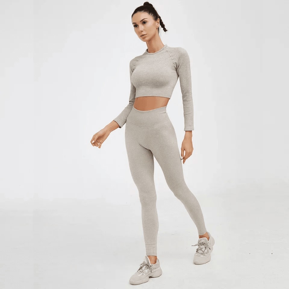 

Женский костюм для фитнеса Whatiwear с длинным рукавом бежевый  (1260-beige, Женский костюм для фитнеса Whatiwear с длинным рукавом бежевый L (1260-beige-L)