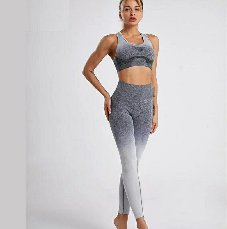 

Женский костюм для фитнеса Whatiwear омбре серый  (1272-gray, Женский костюм для фитнеса Whatiwear омбре серый M (1272-gray-M)