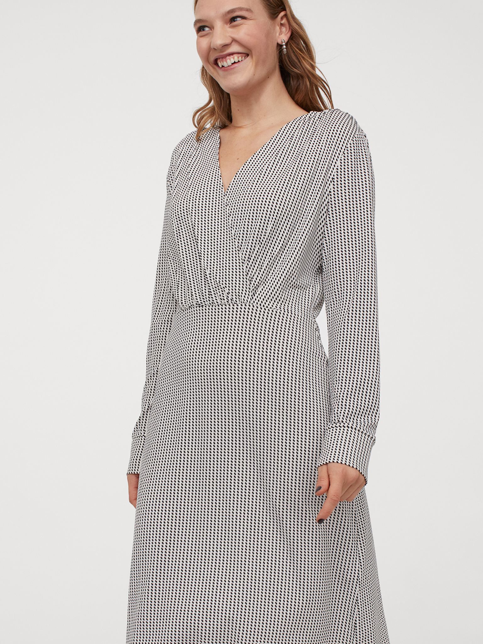 

Платье H& 923522b24  Белое, Платье H&M 923522b24 M Белое