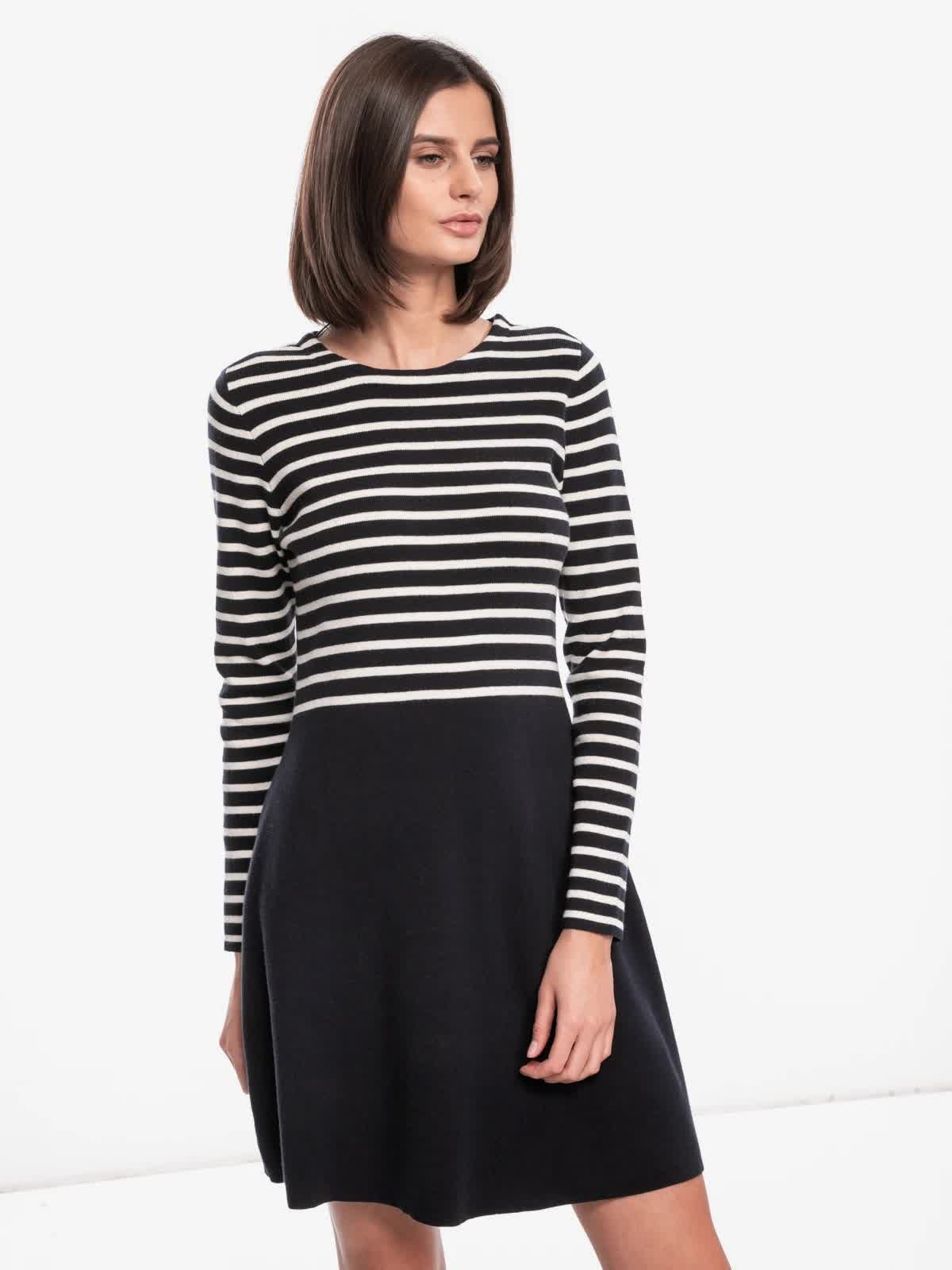 

Платье Vero Moda 10223725b25 L Темно-синее