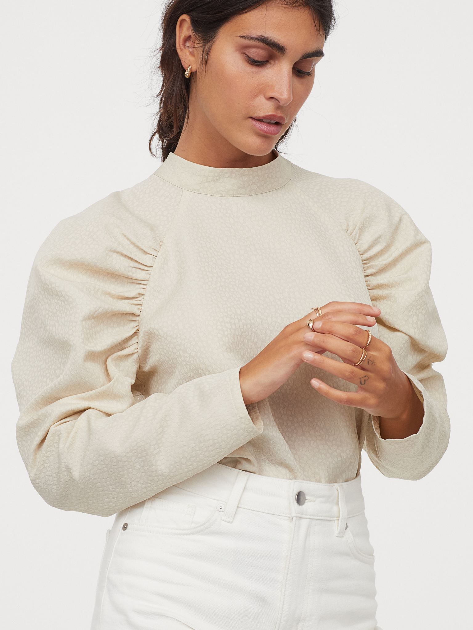 

Блузка H&M 942643002b24 XL Бежевая